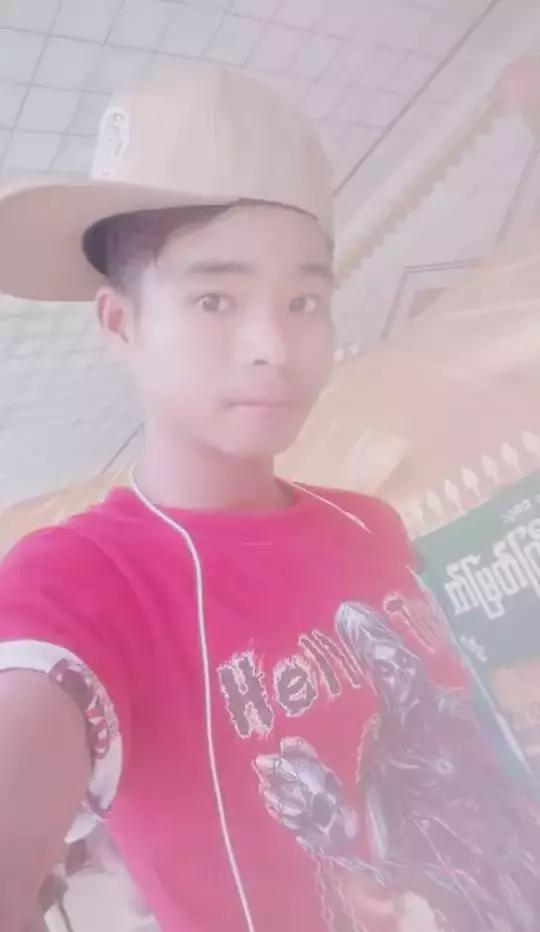 @ဖေဖေချစ်တဲ့သမီးလေး