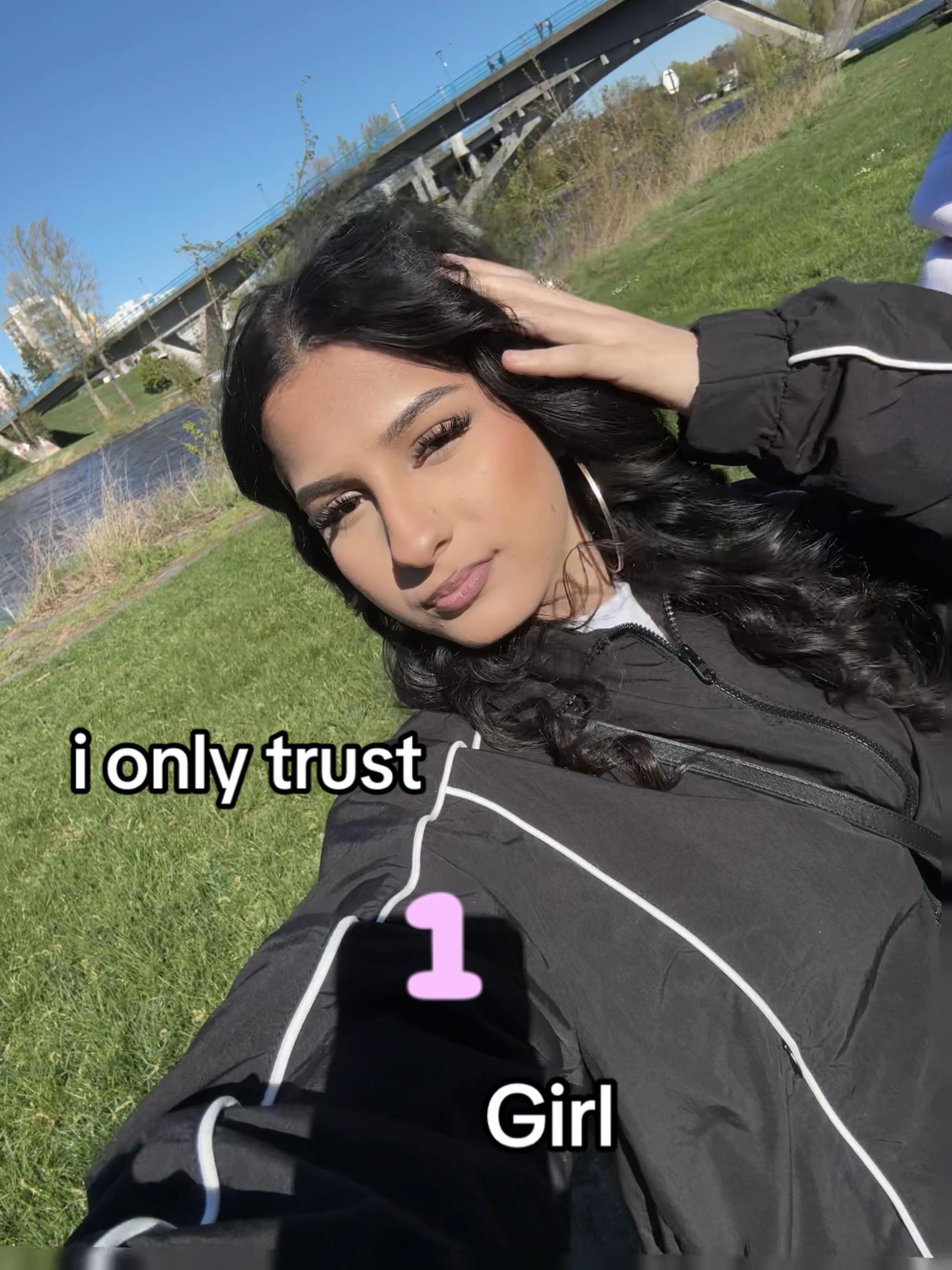 @vivinka🇦🇱