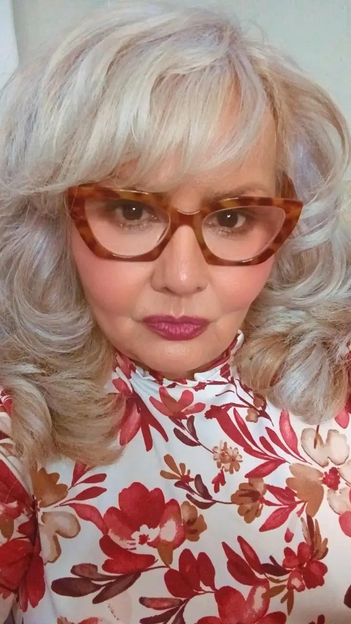 @Elena Flores