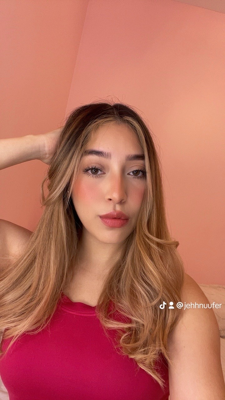 @Jehnni🌻