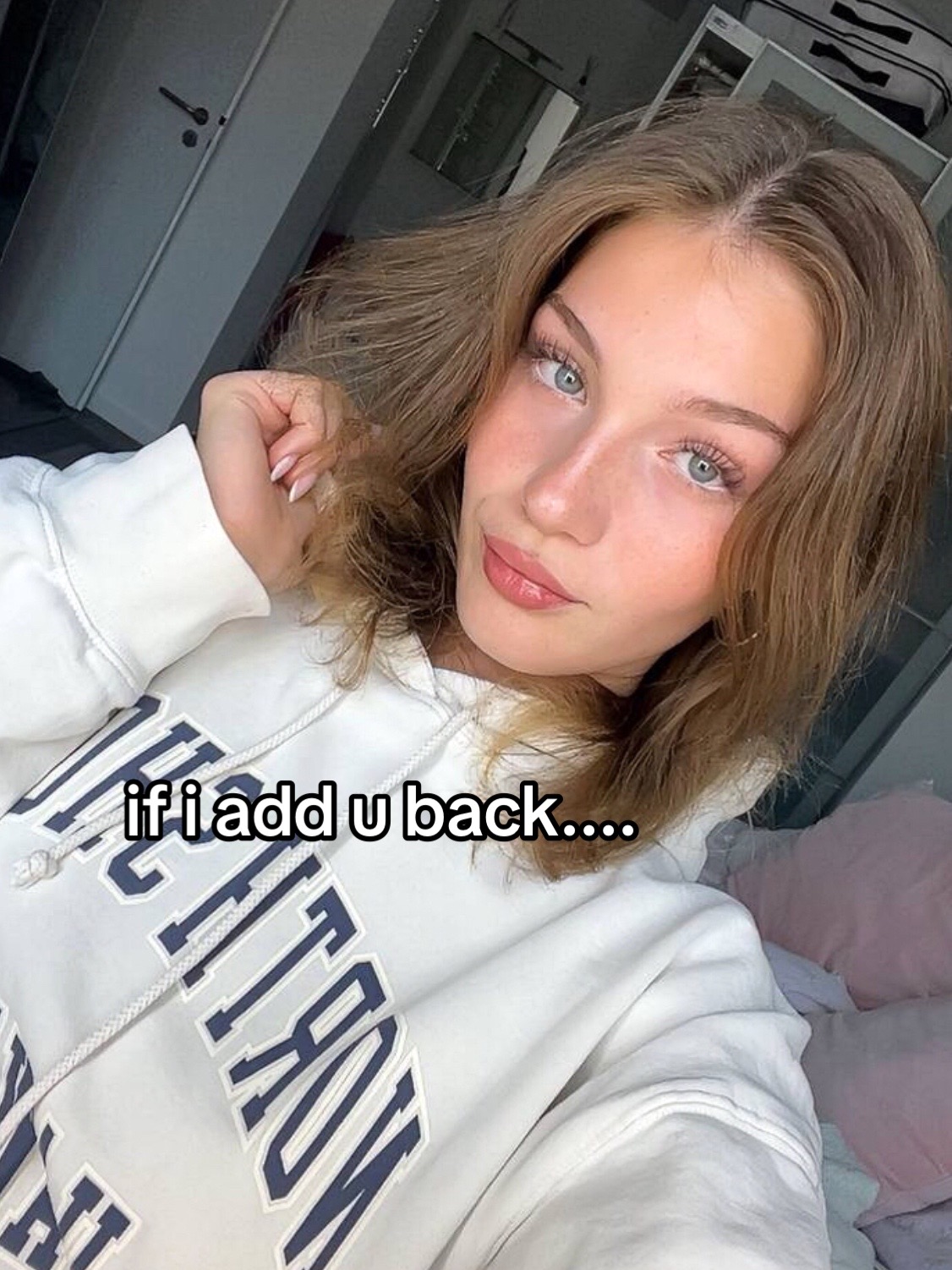 @Kellyyy