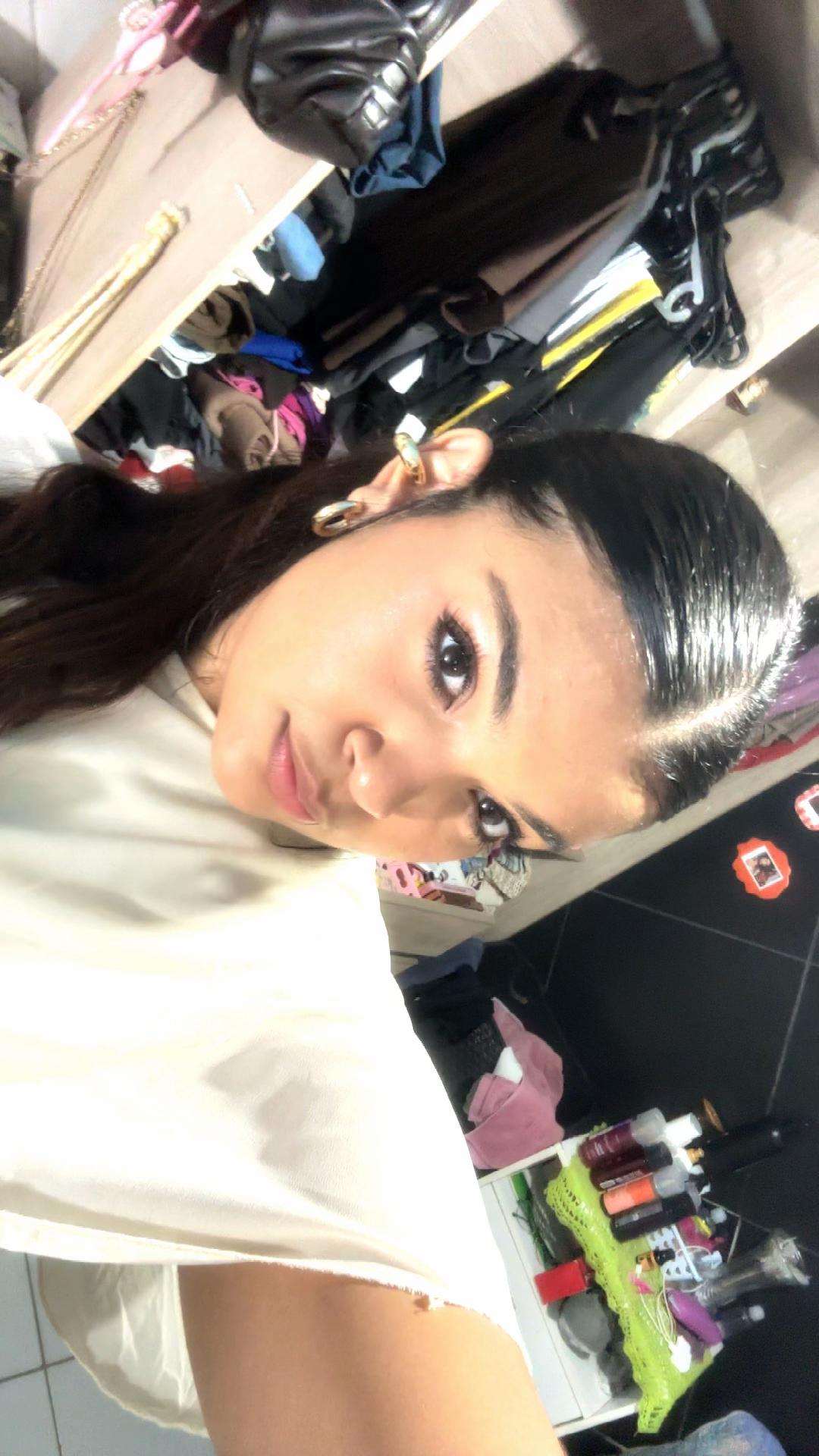 @gleyci
