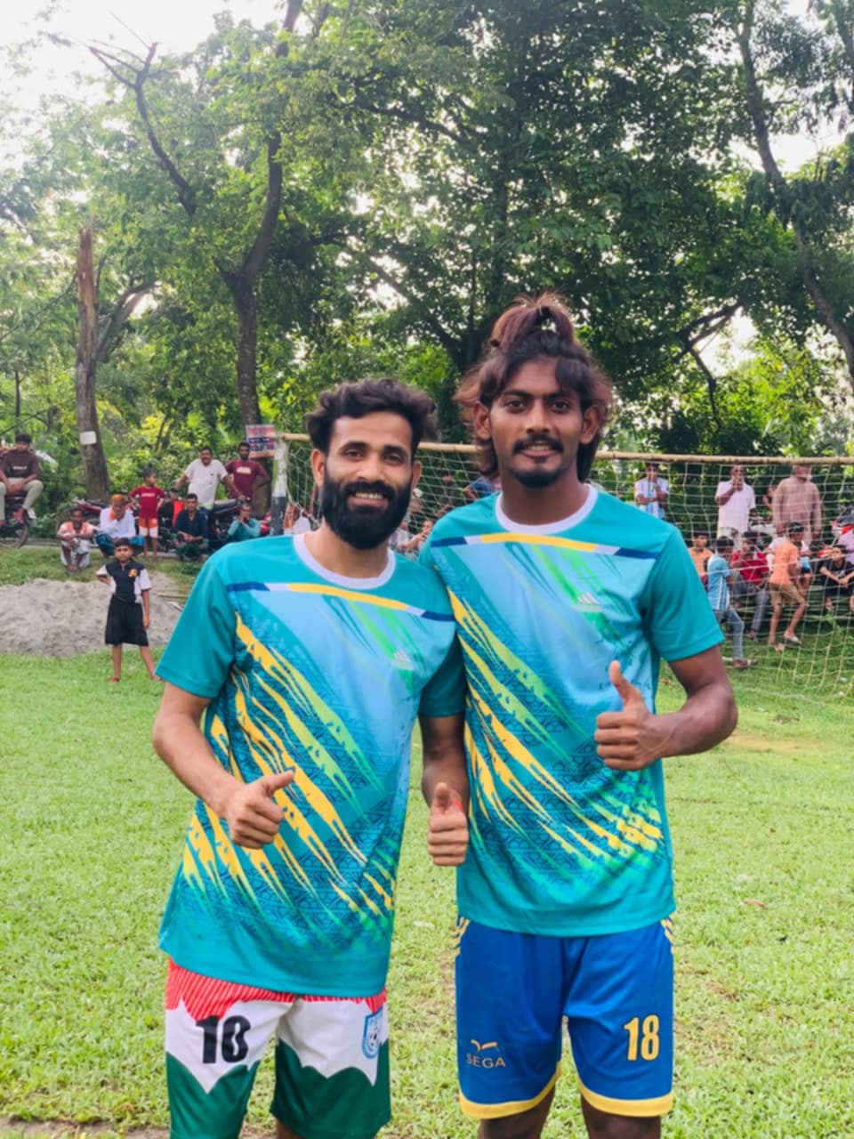 @🔵 Footballer Leo Gazi 10 🇧🇩