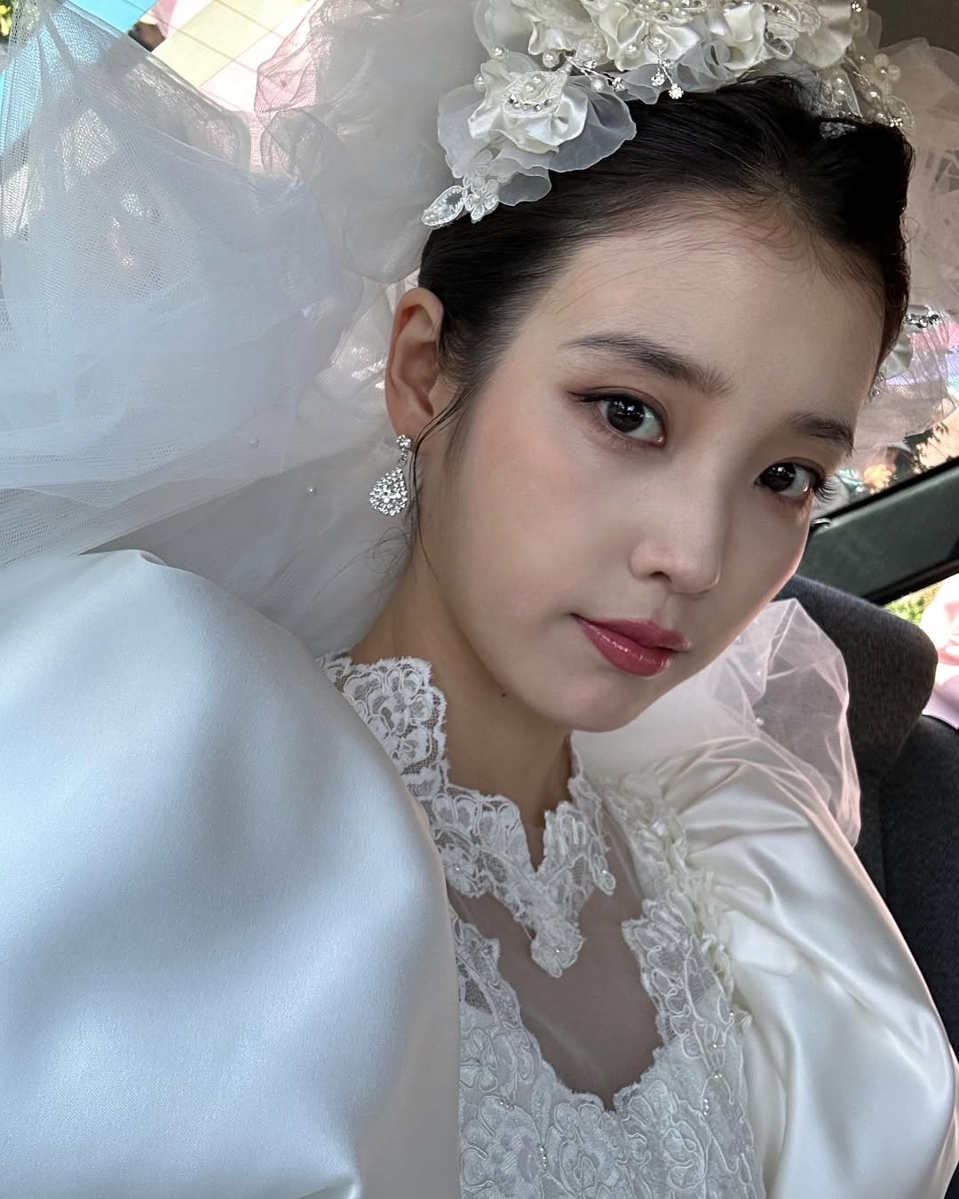 @이지은