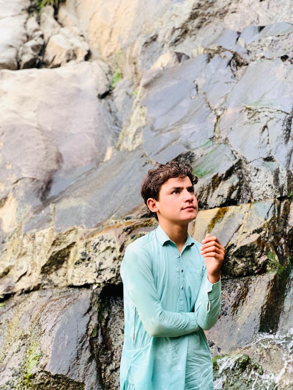 @Awais Zeeb 🕊️