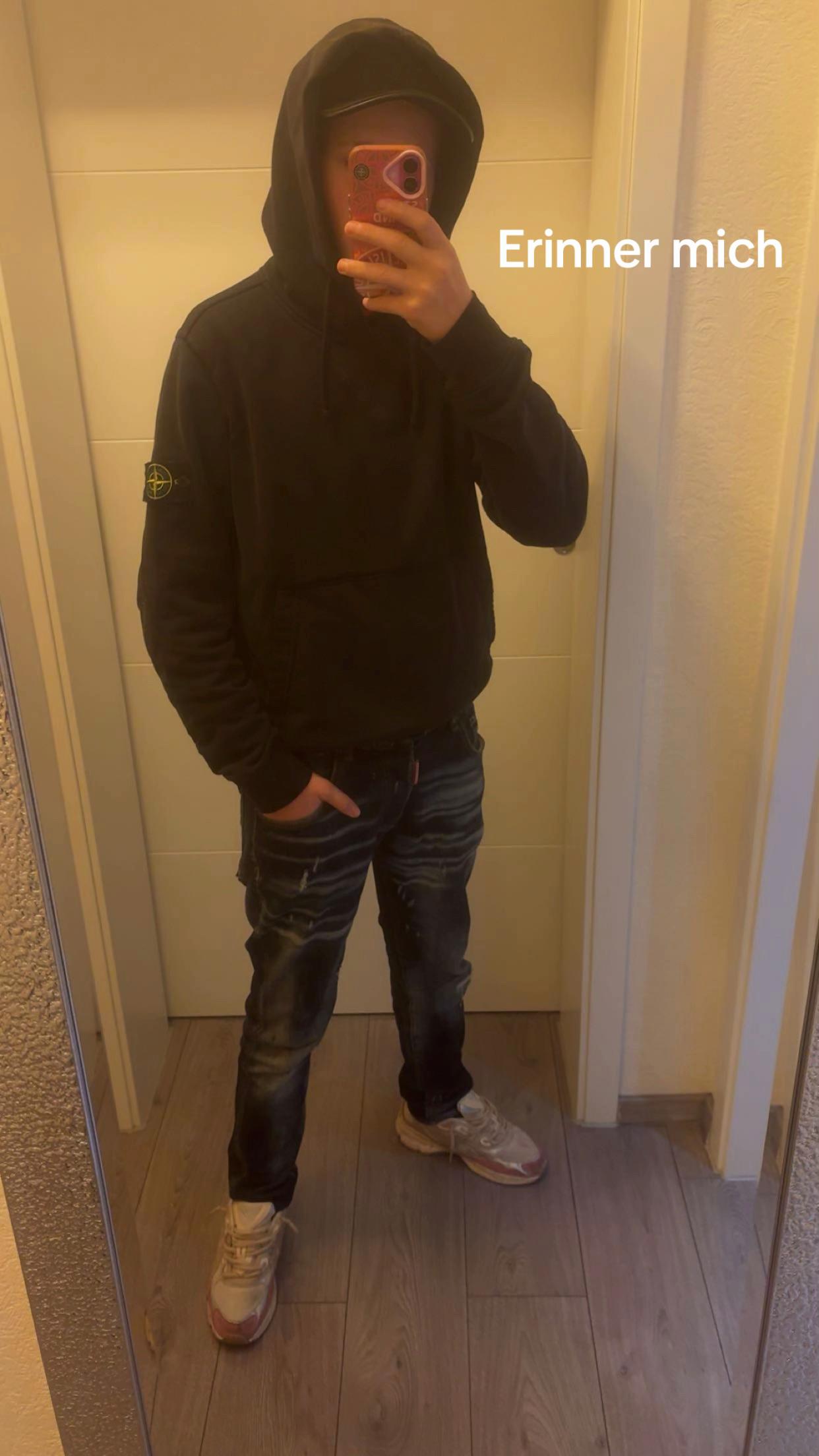 @Kamil+355