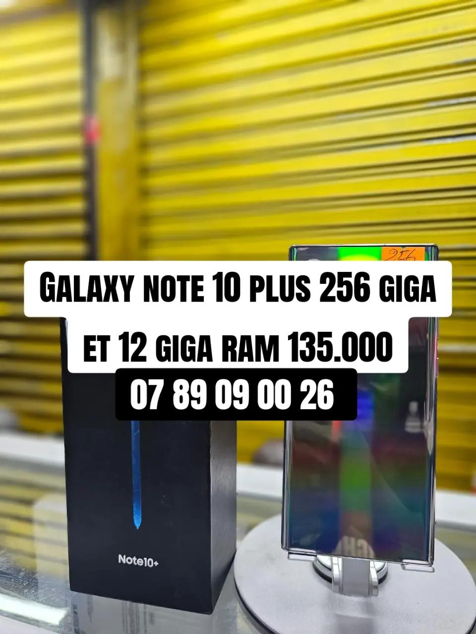 @Le vendeur cingl&eacute;