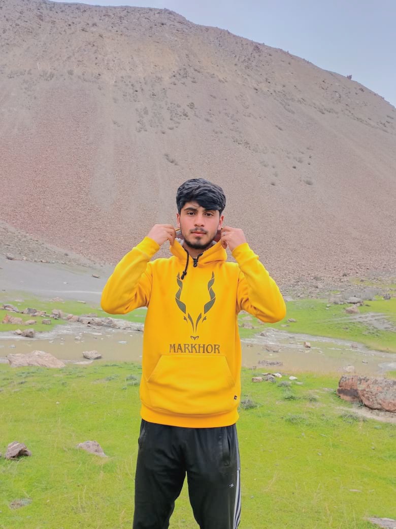 @꧁༒سہار☠️Faنni 0.7