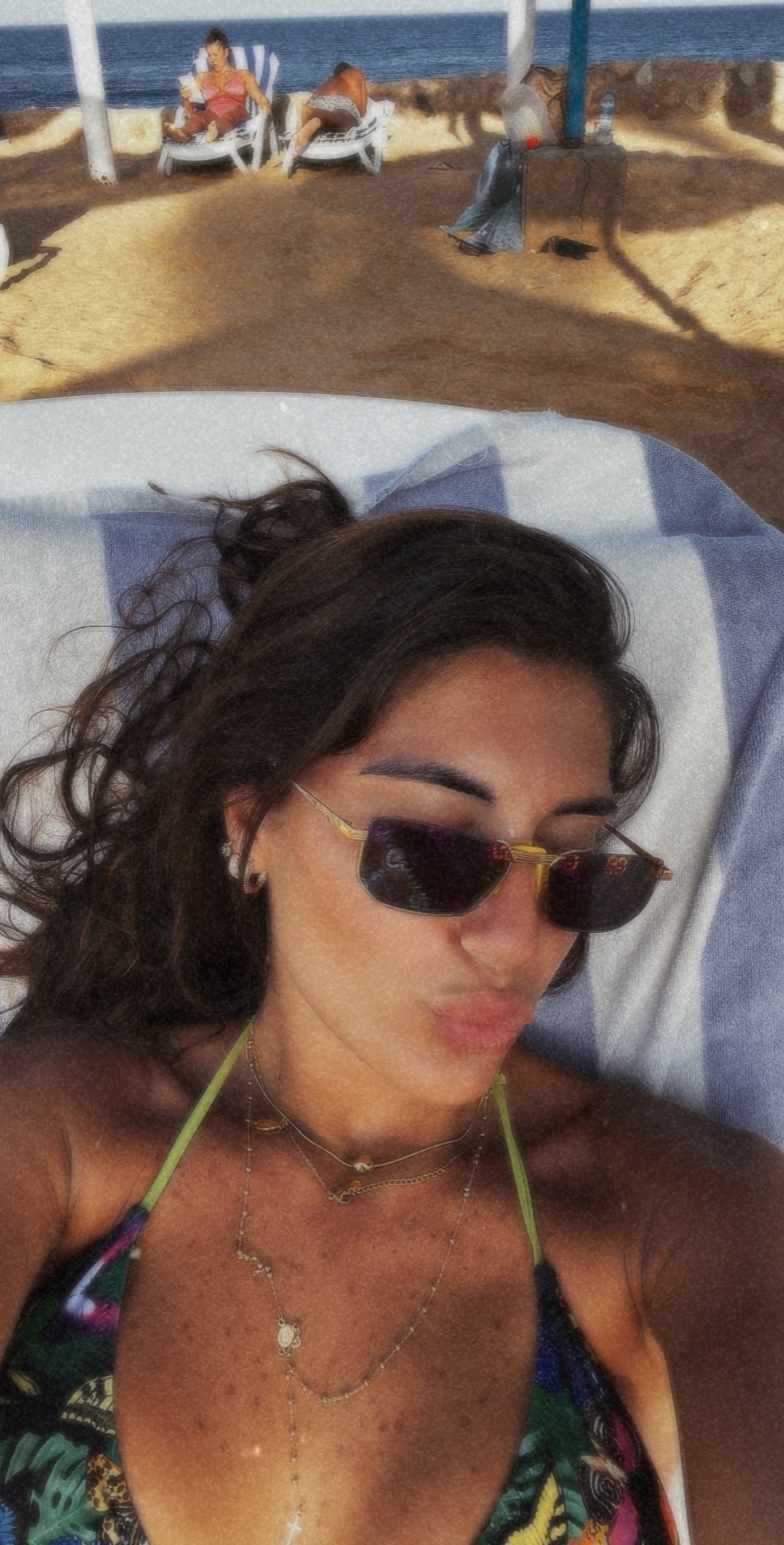 @CC&bull;✨