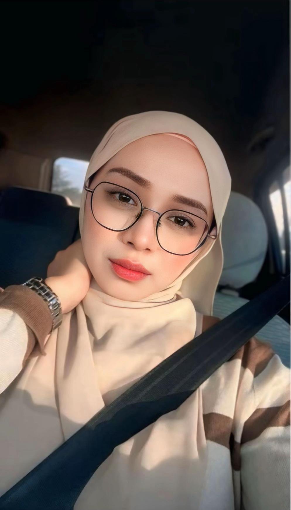 @𝓩𝓱𝓾𝓵𝓪𝓲𝓴𝓱𝓪