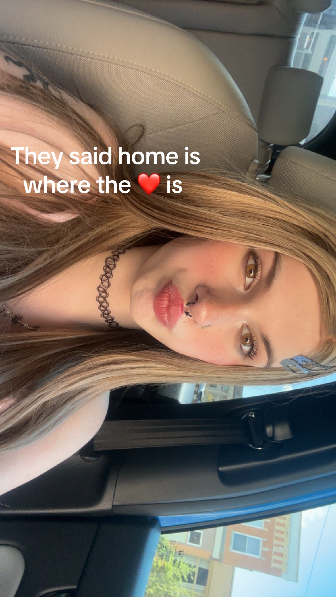 @ᴸⁱˡˡʸ