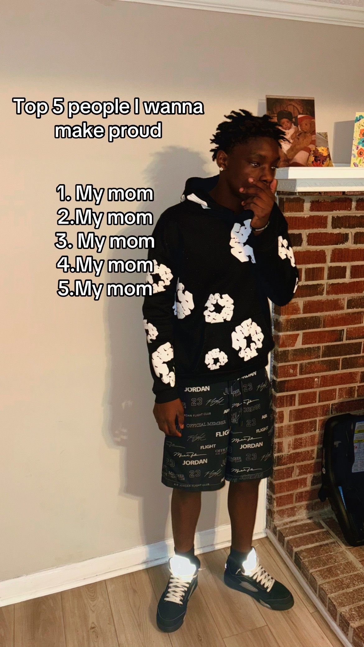 @⃟