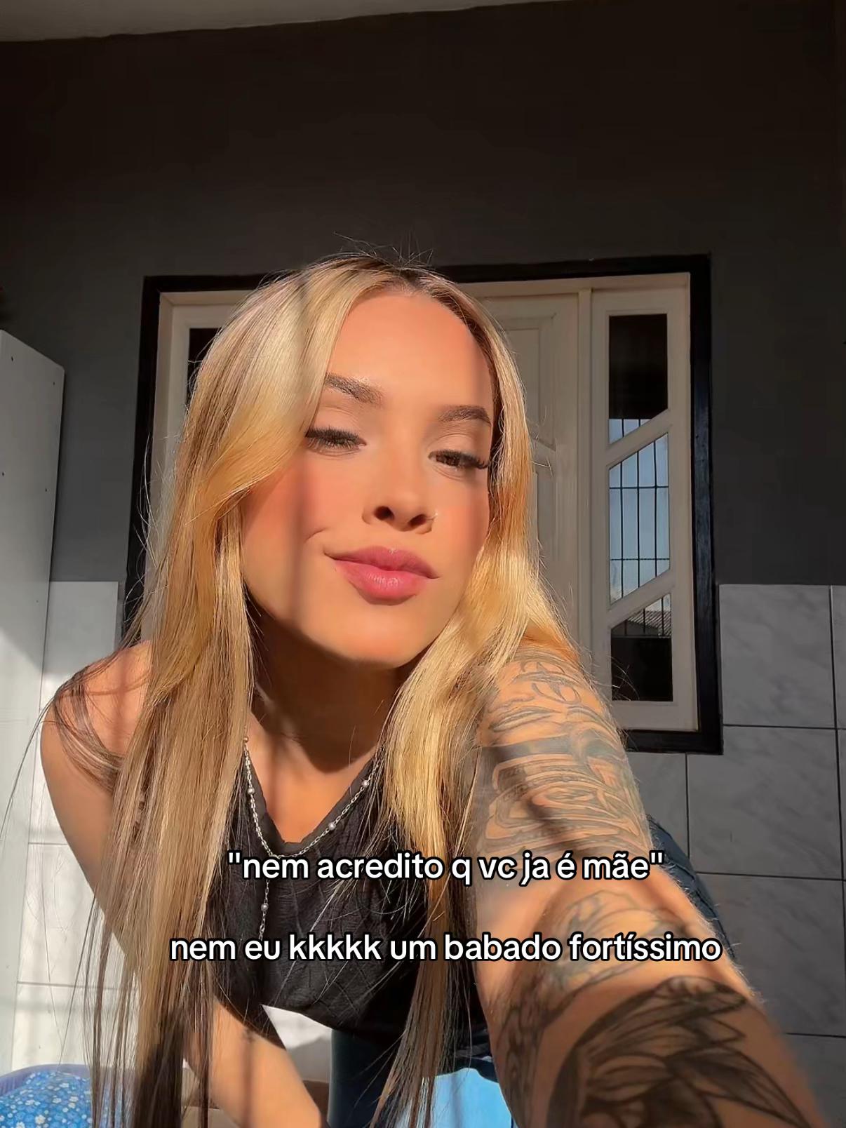 @carolscarpati18