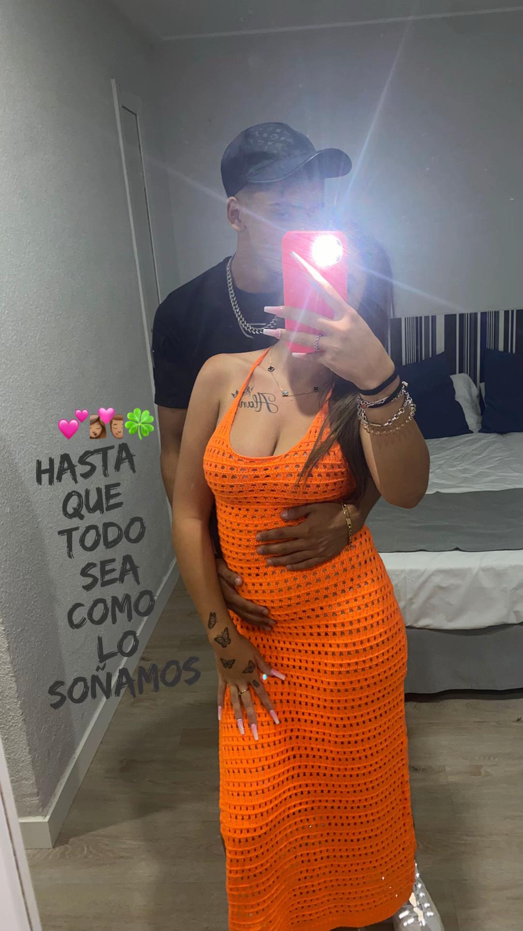 @💕👩🏽❤️💋👨🏽