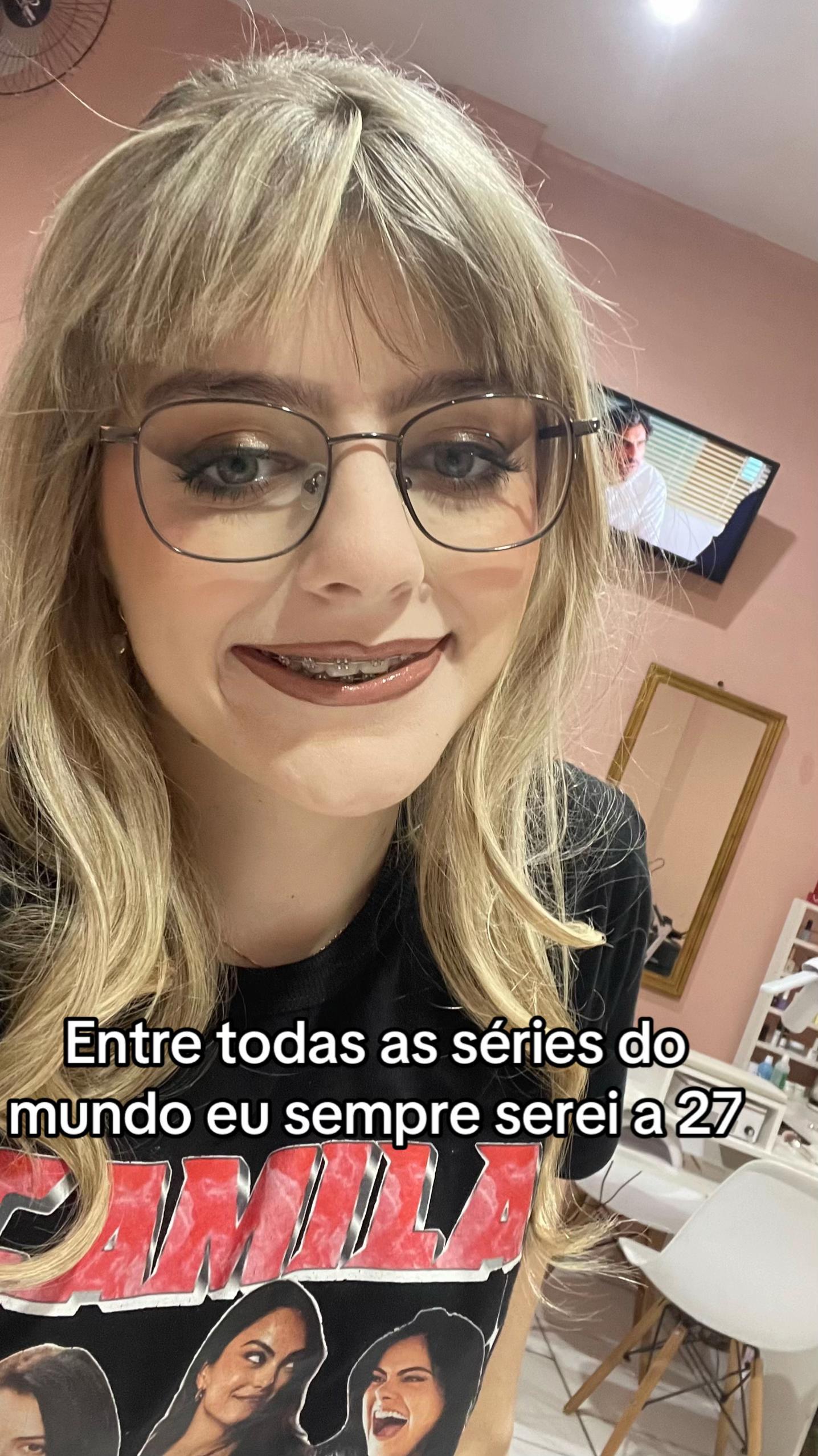 @&ldquo;Laurinha✨&rdquo;
