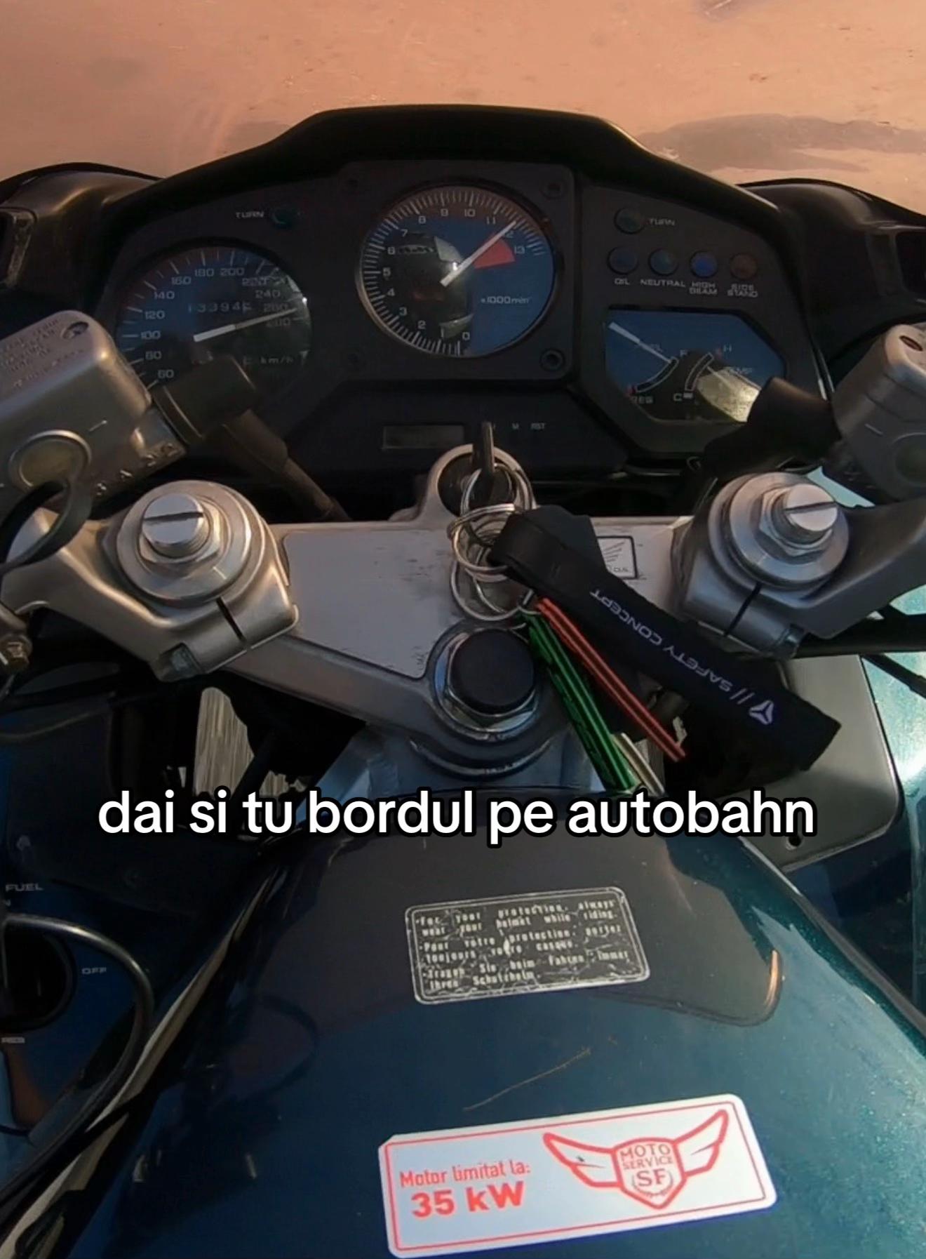 @vichon