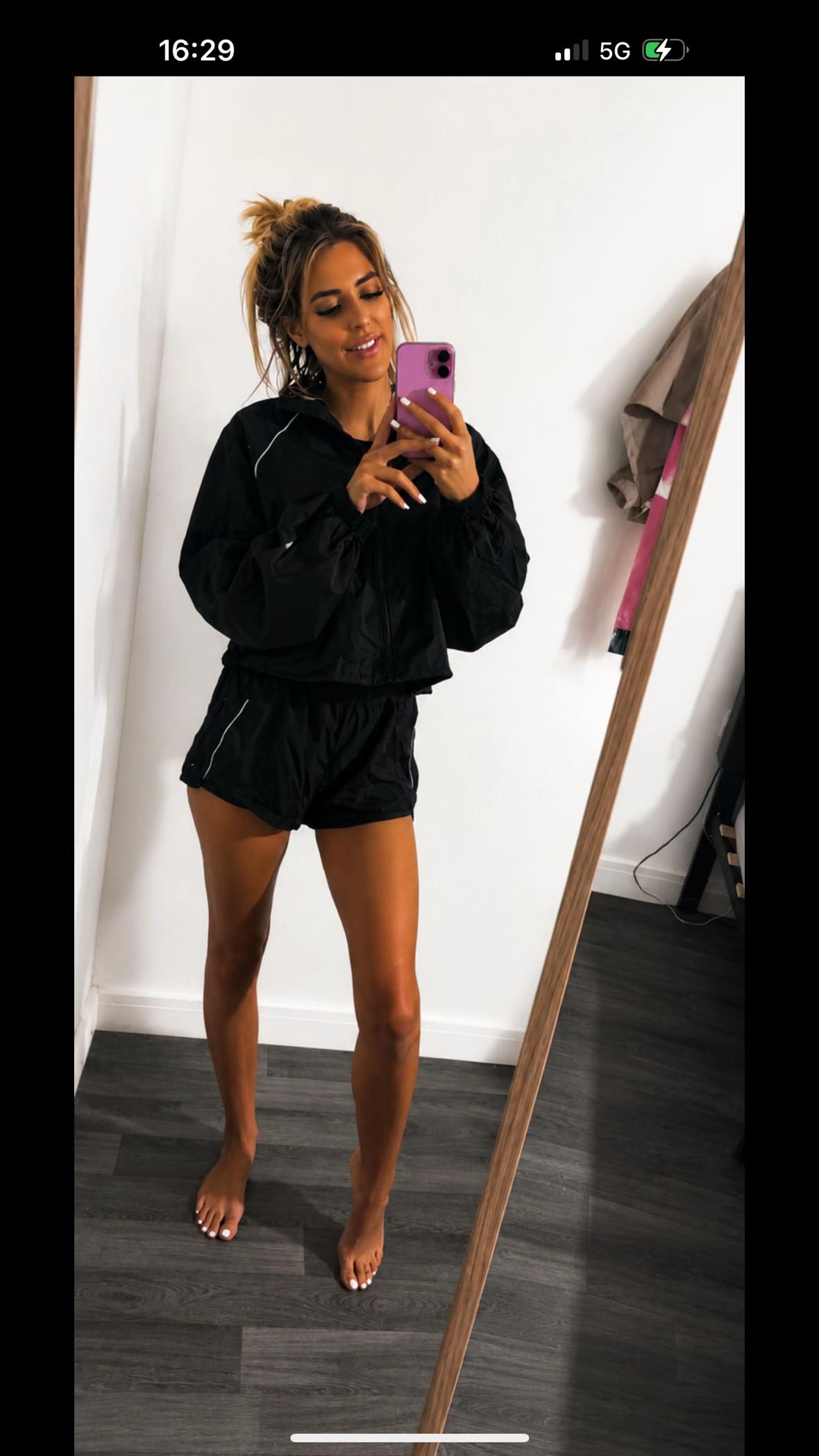 @Baddest bitch🍒🎀