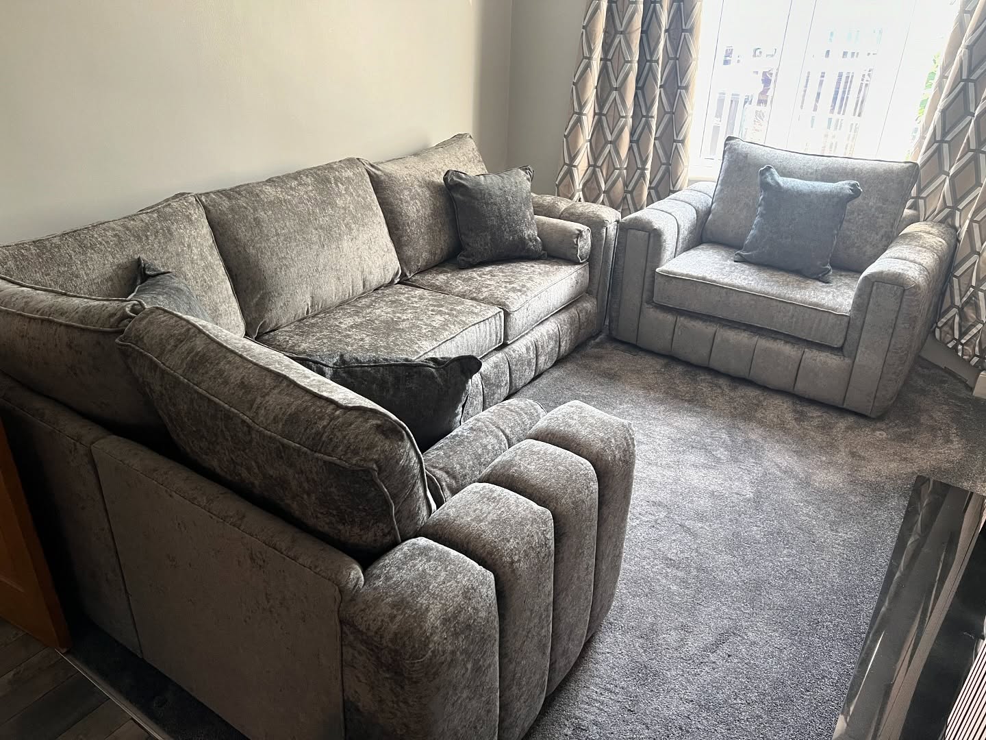 @Furniture Hub Uk
