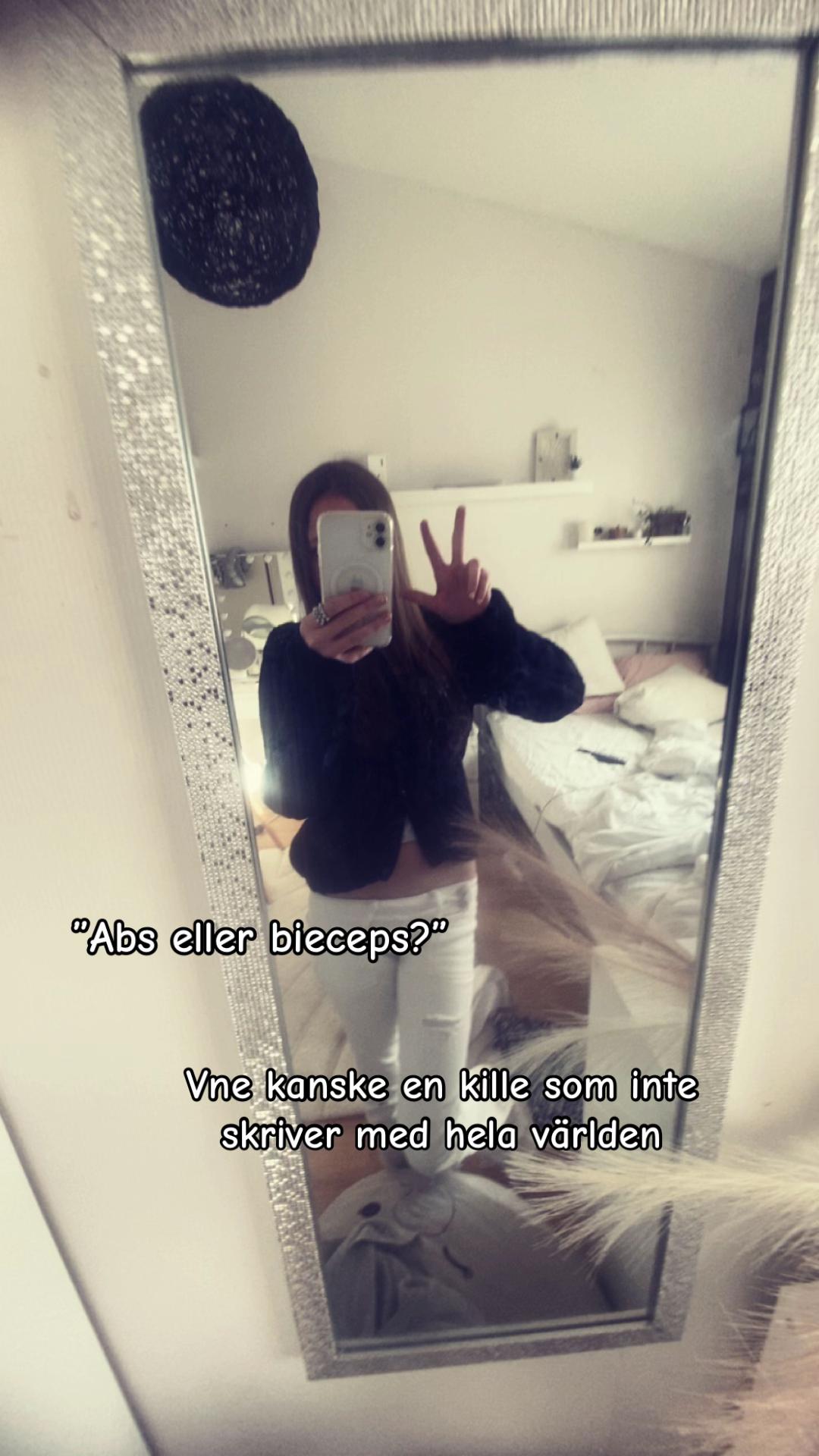 @𝒞𝓁𝒶𝓇𝒶🪽