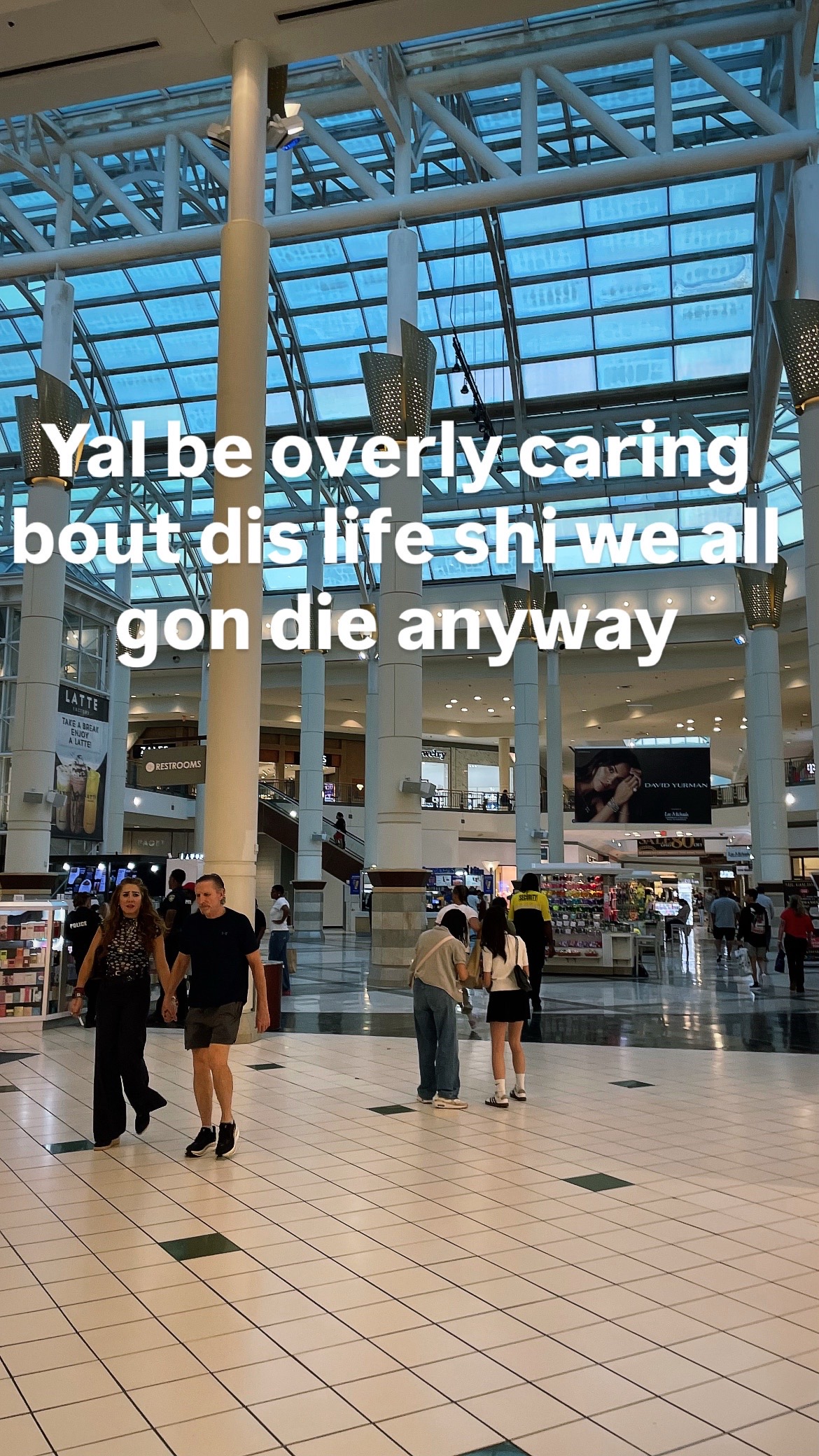@⃟