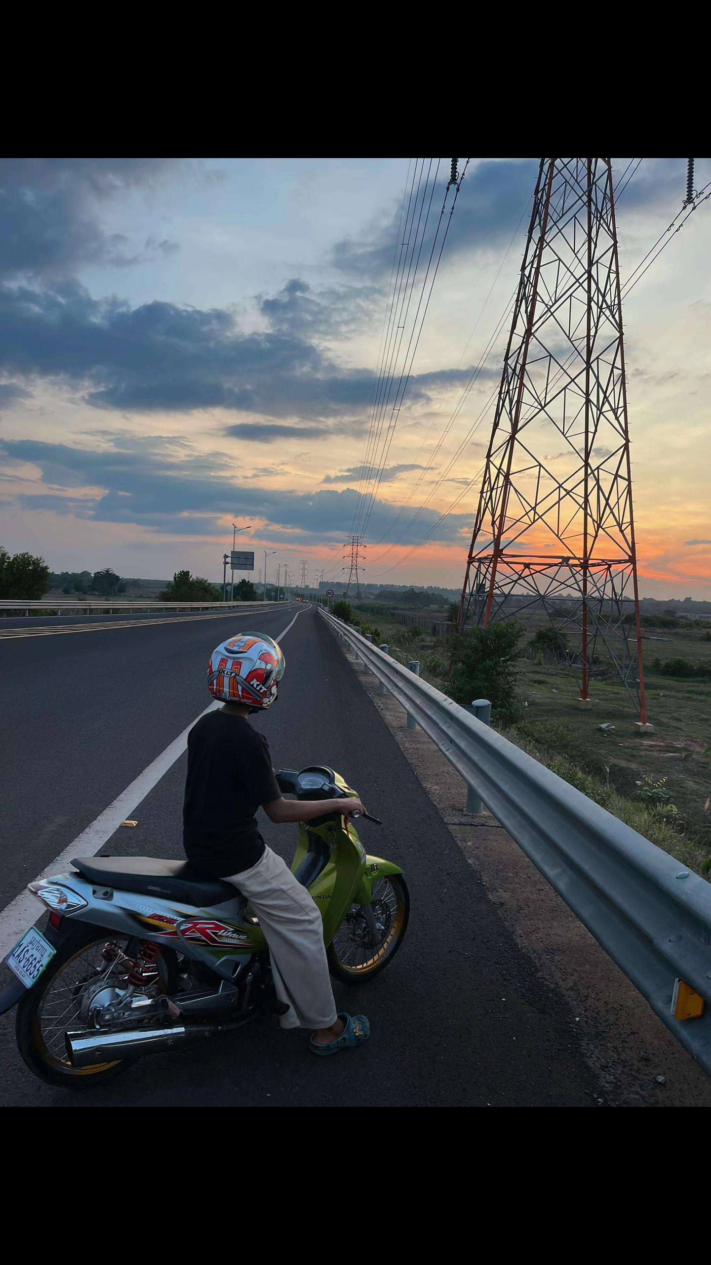 @Roth - រ័ត្ន