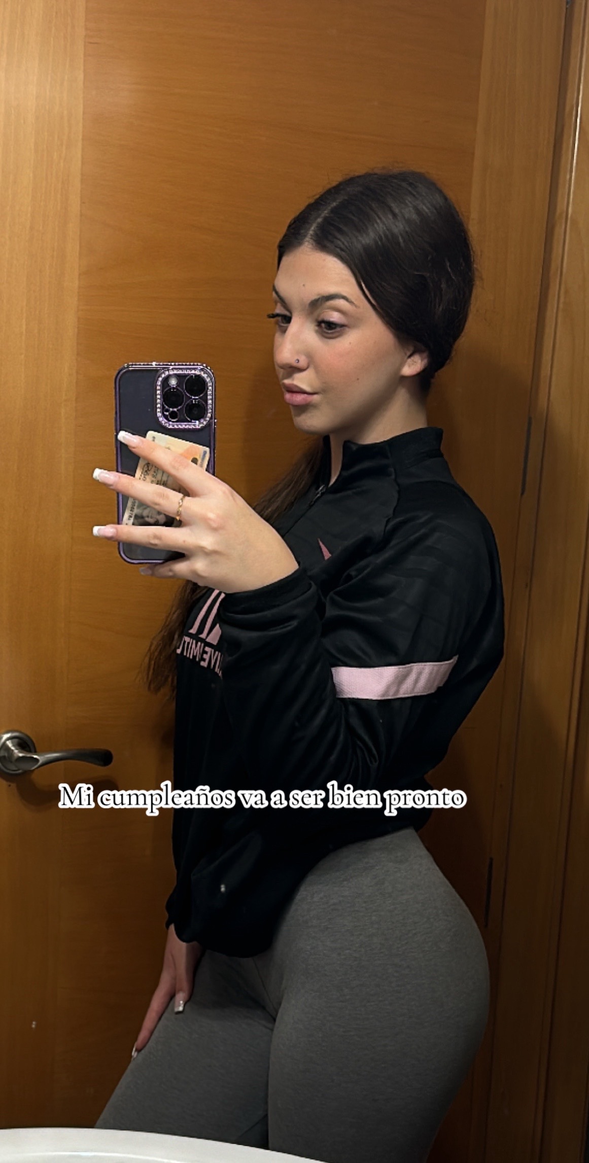 @_.ariiadnaa12