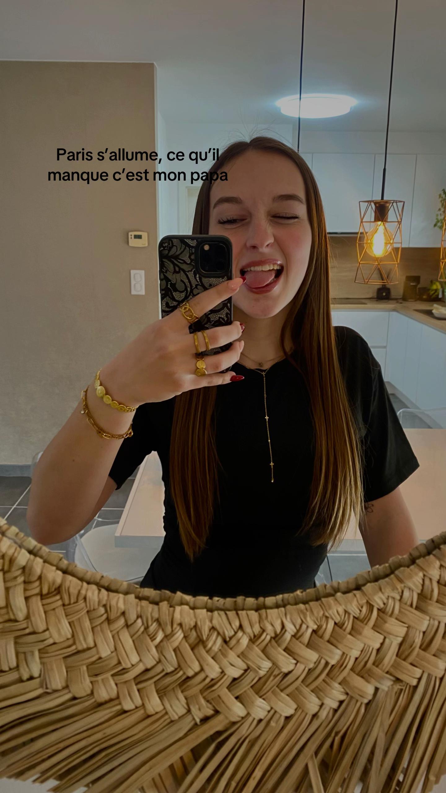 @norabizik