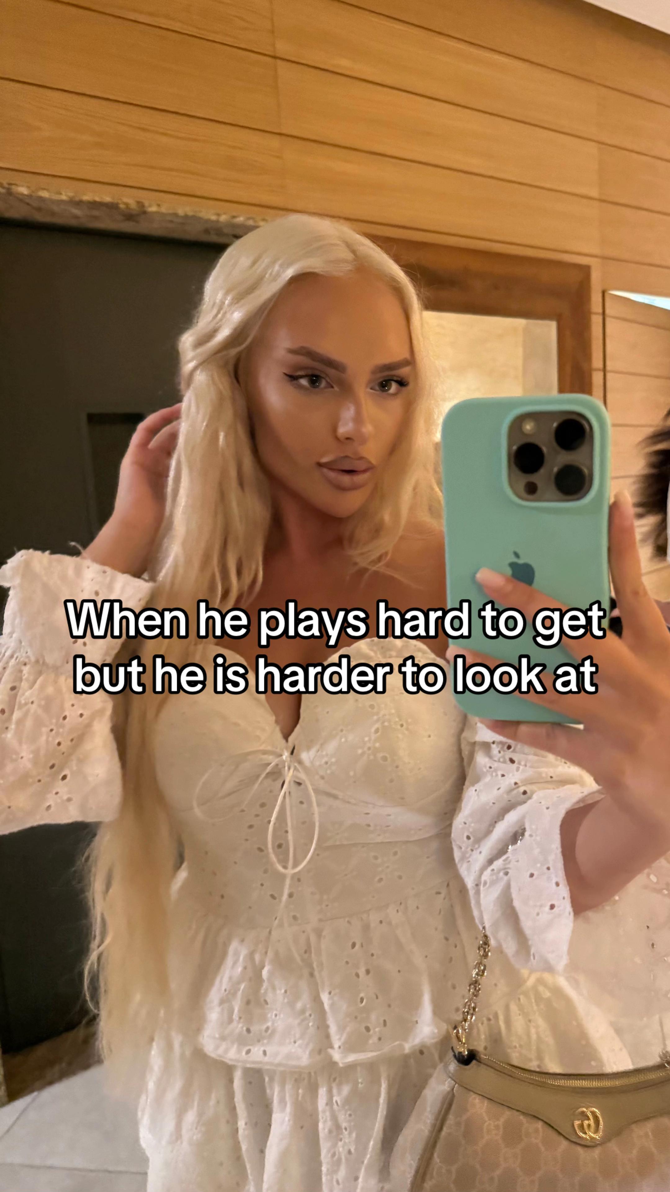 @Lilyana