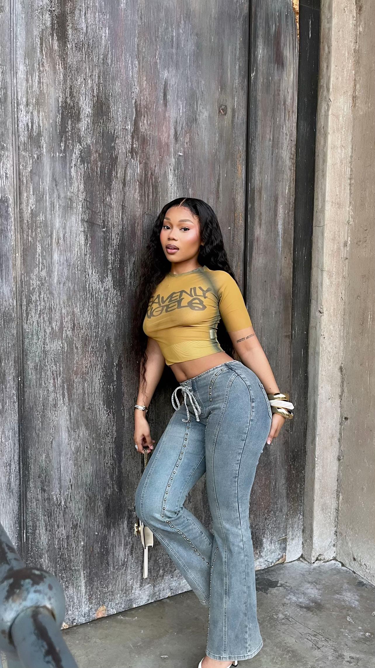 @𝑎𝑚𝑎𝑛𝑑𝑎💋