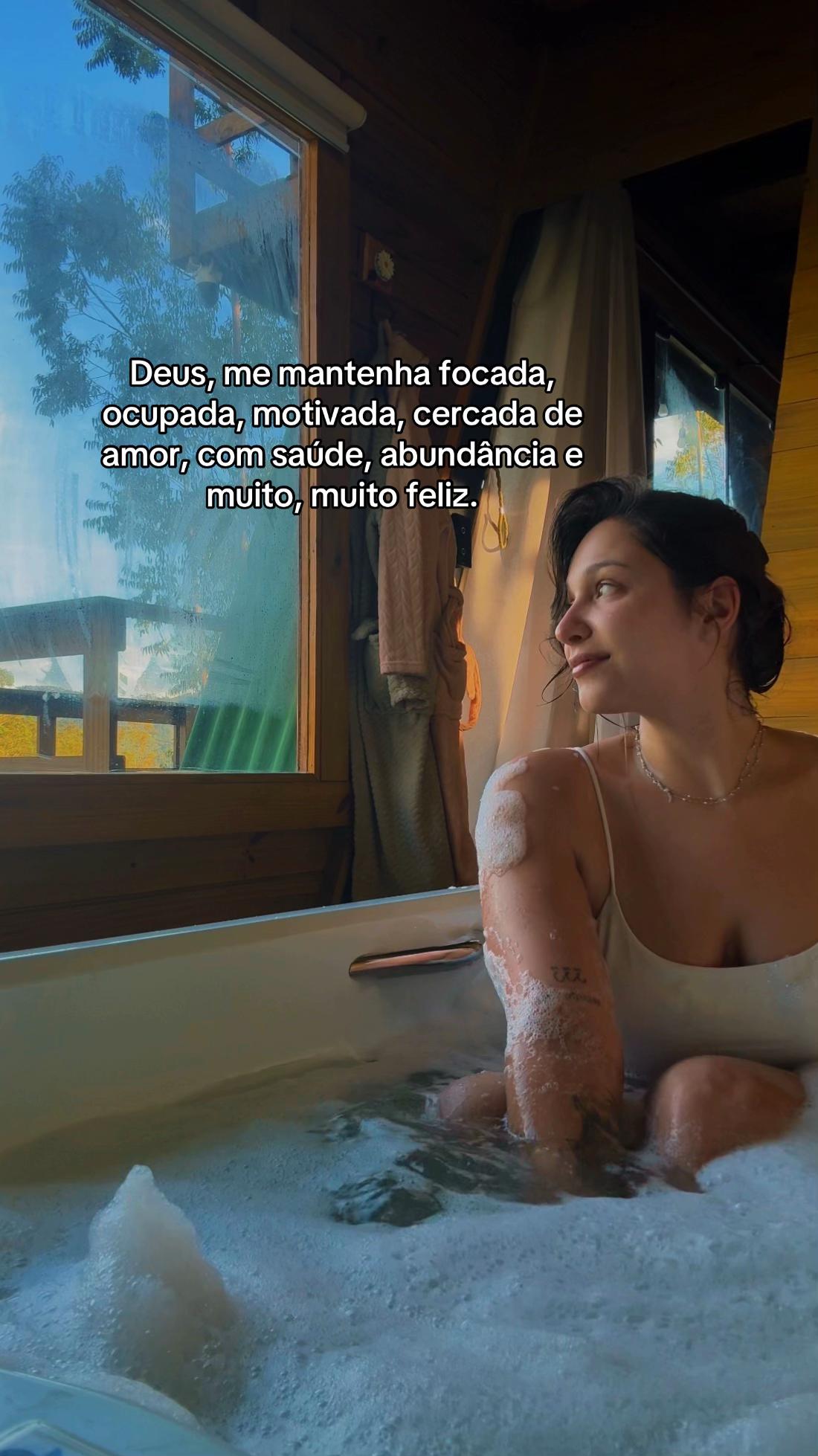 @Paola Lobo