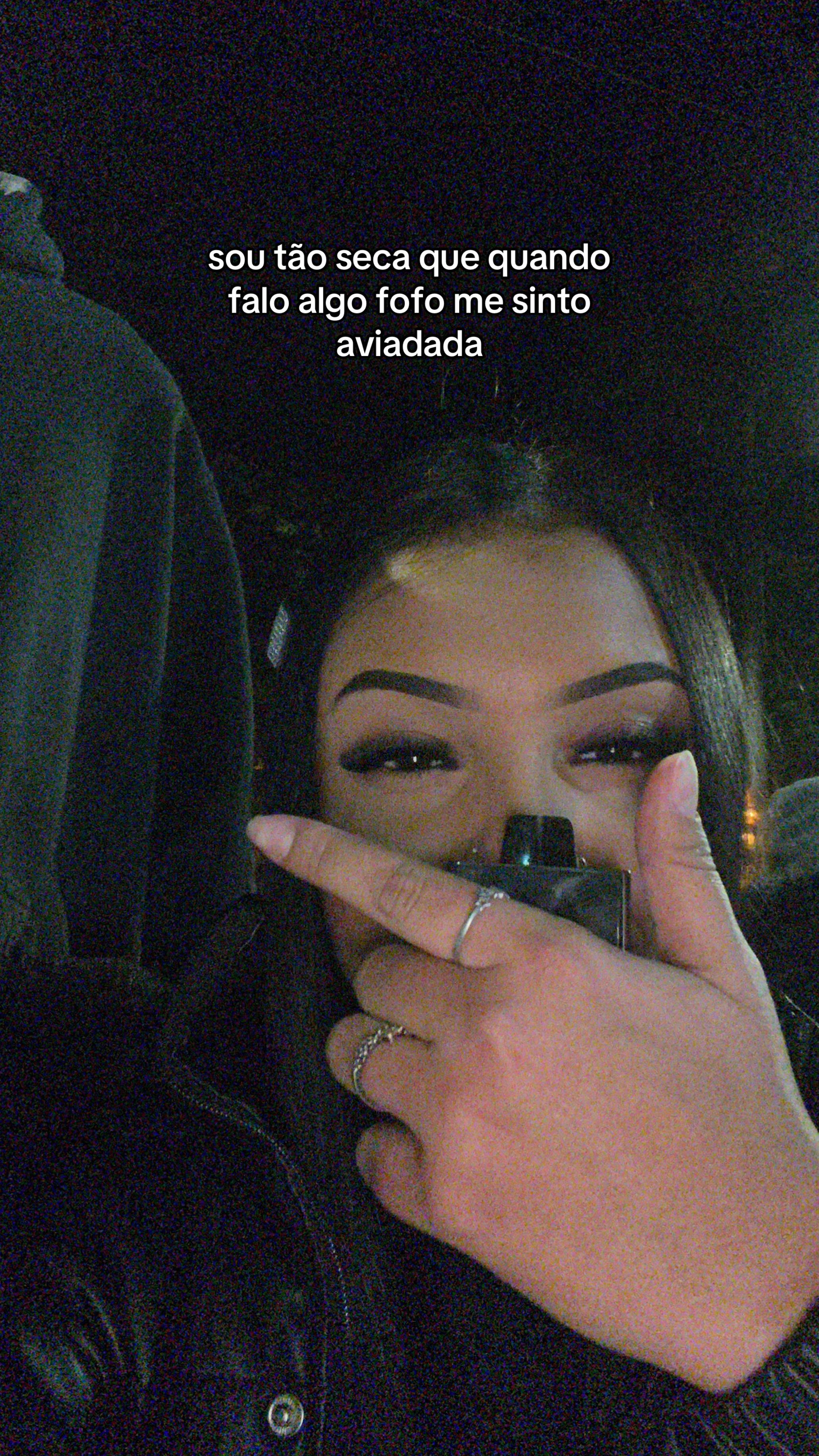 @𝐸🎀