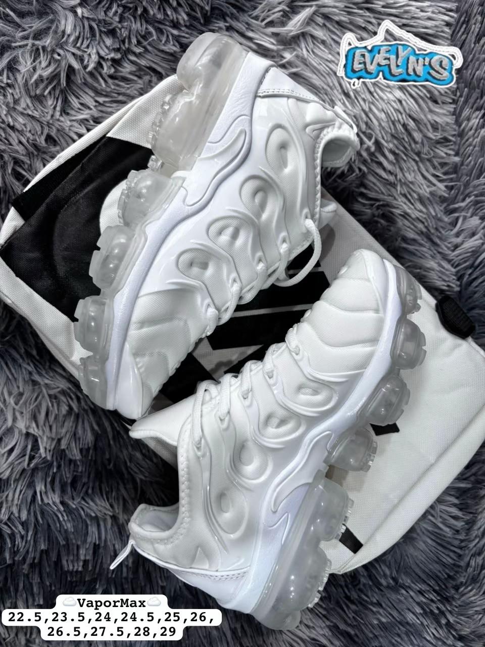 @EVELYN’S SNEAKERS😮💨🔥