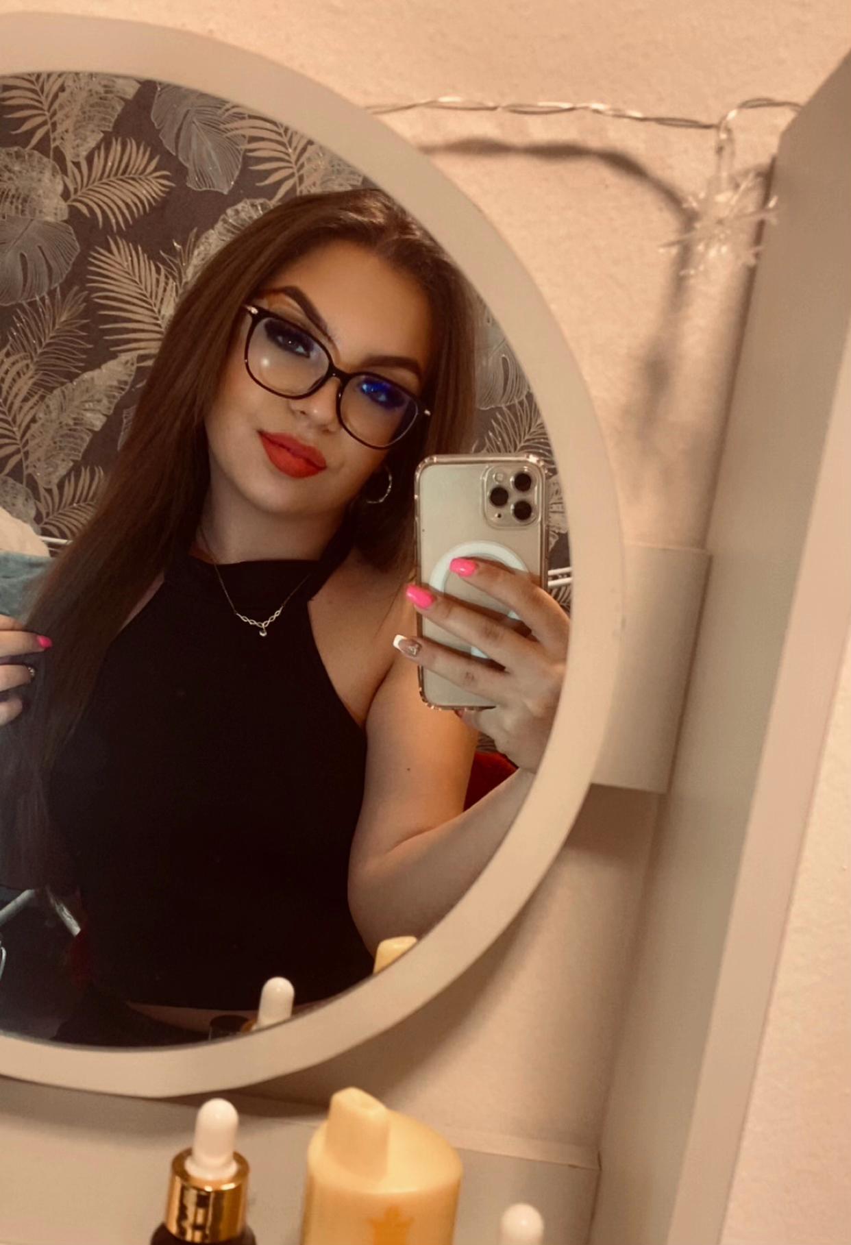 @fktee_vivii