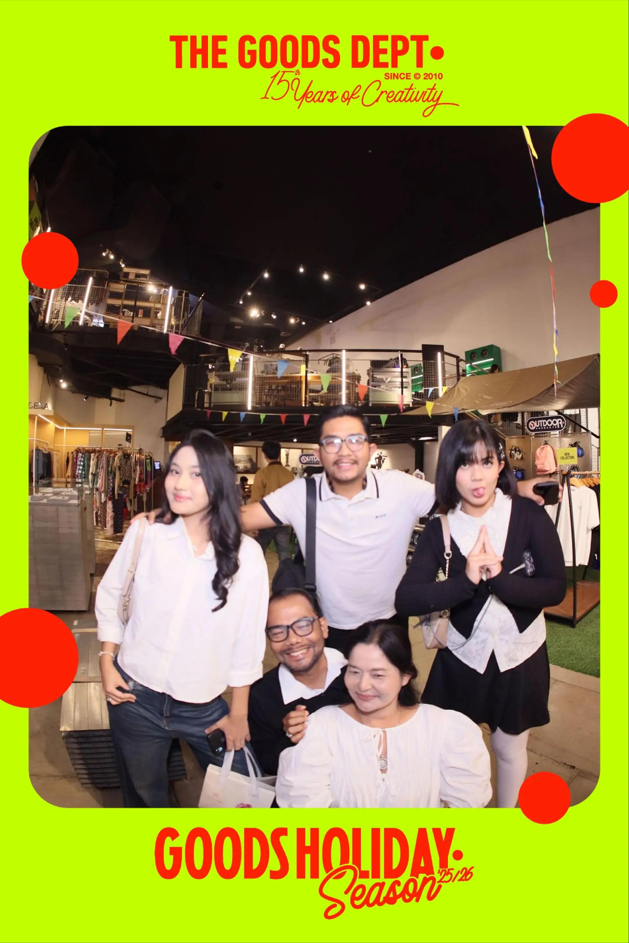 @Tuan & NyonyaVanzaith
