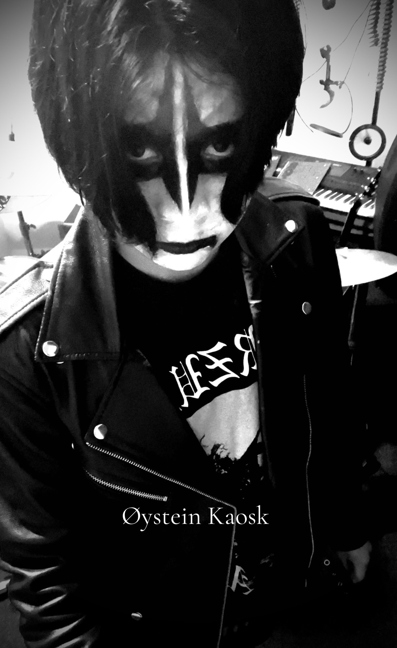 @Øystein Kaosk💿🖤🗡️