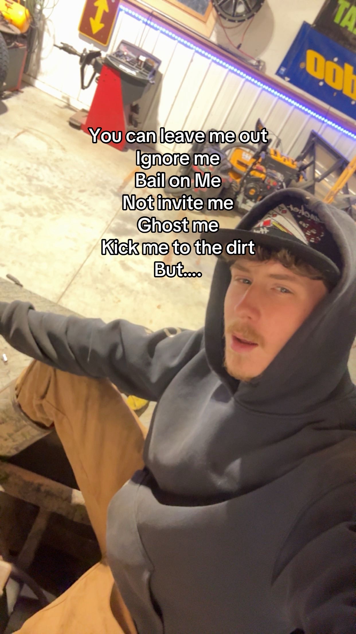 @️
