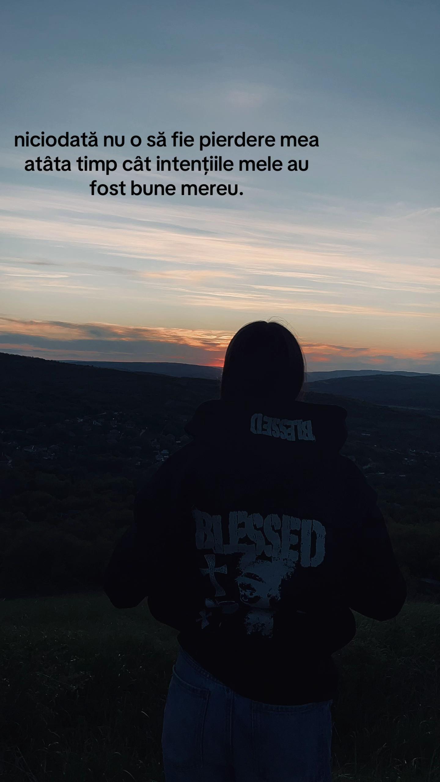 @🖤
