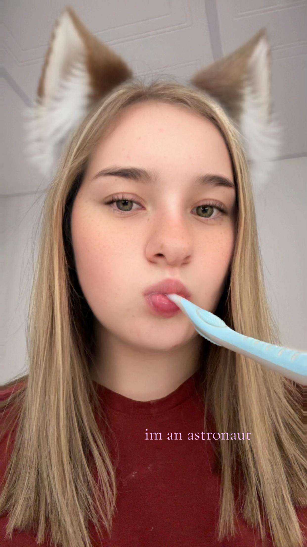 @lili