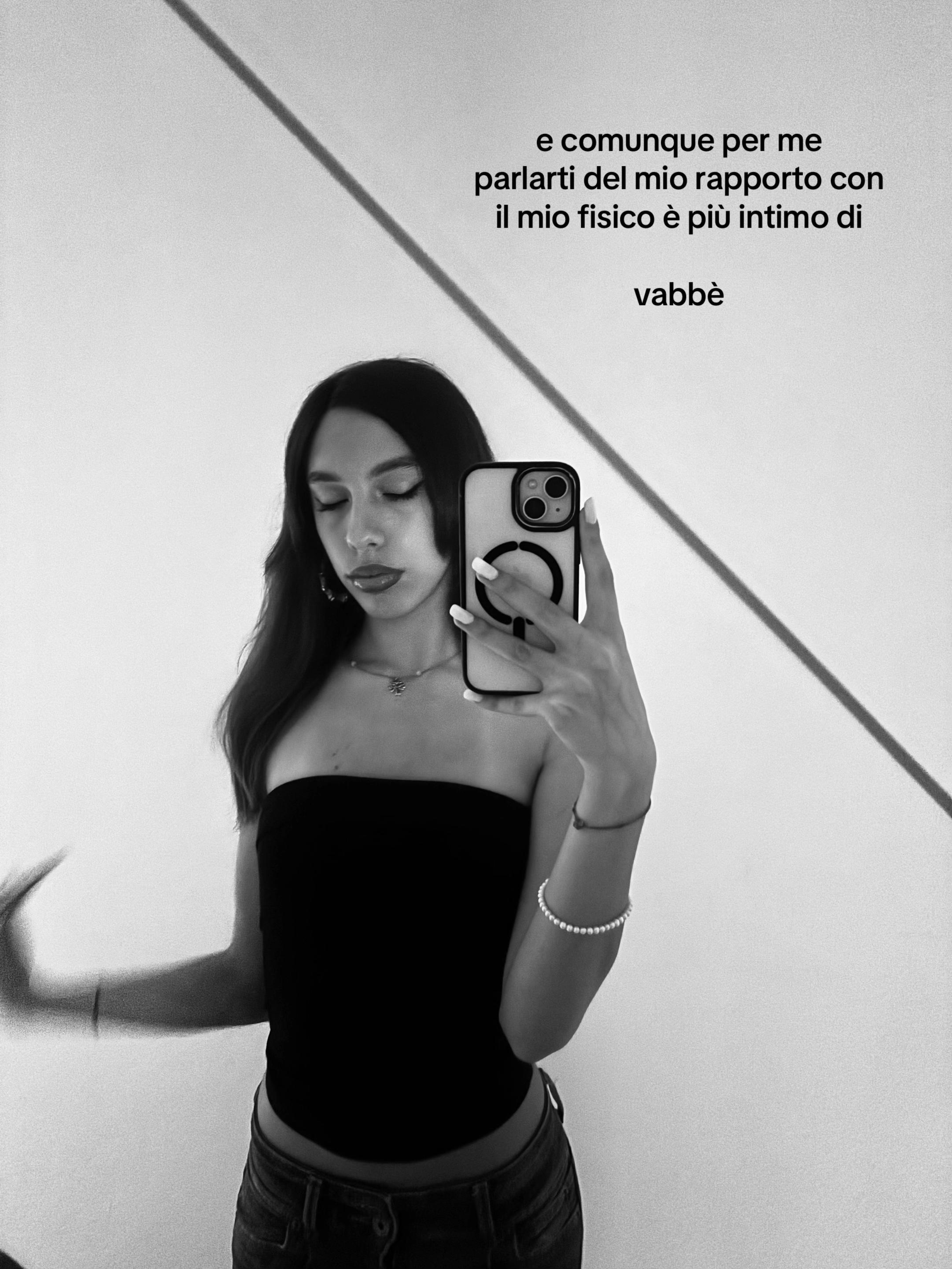 @vì