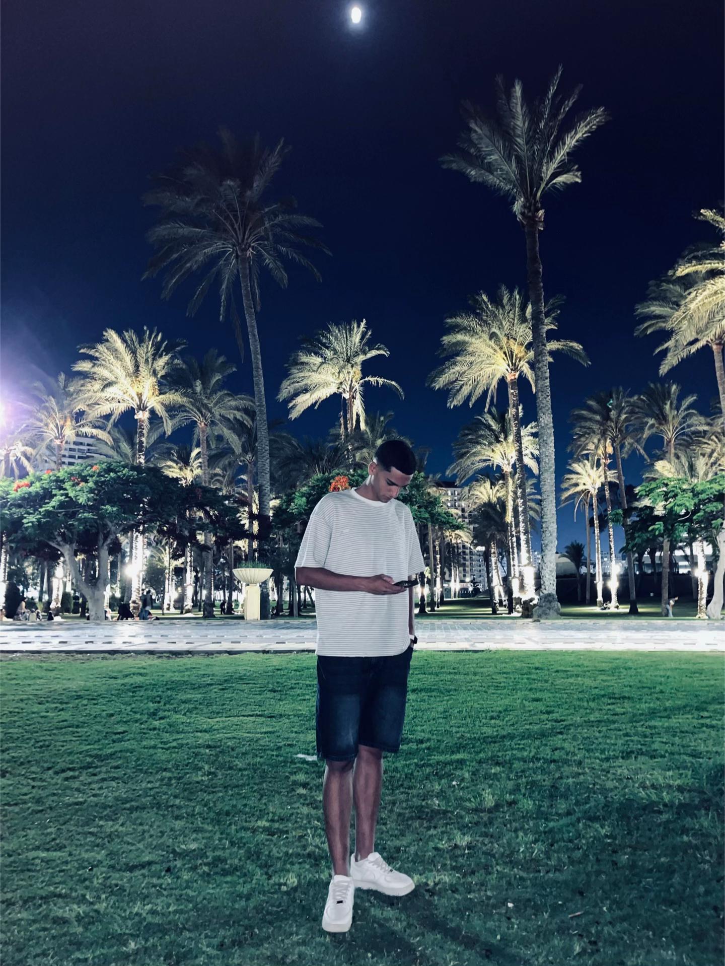 @𝐌𝐚𝐡𝐦𝐨𝐮𝐝 5☝🏼