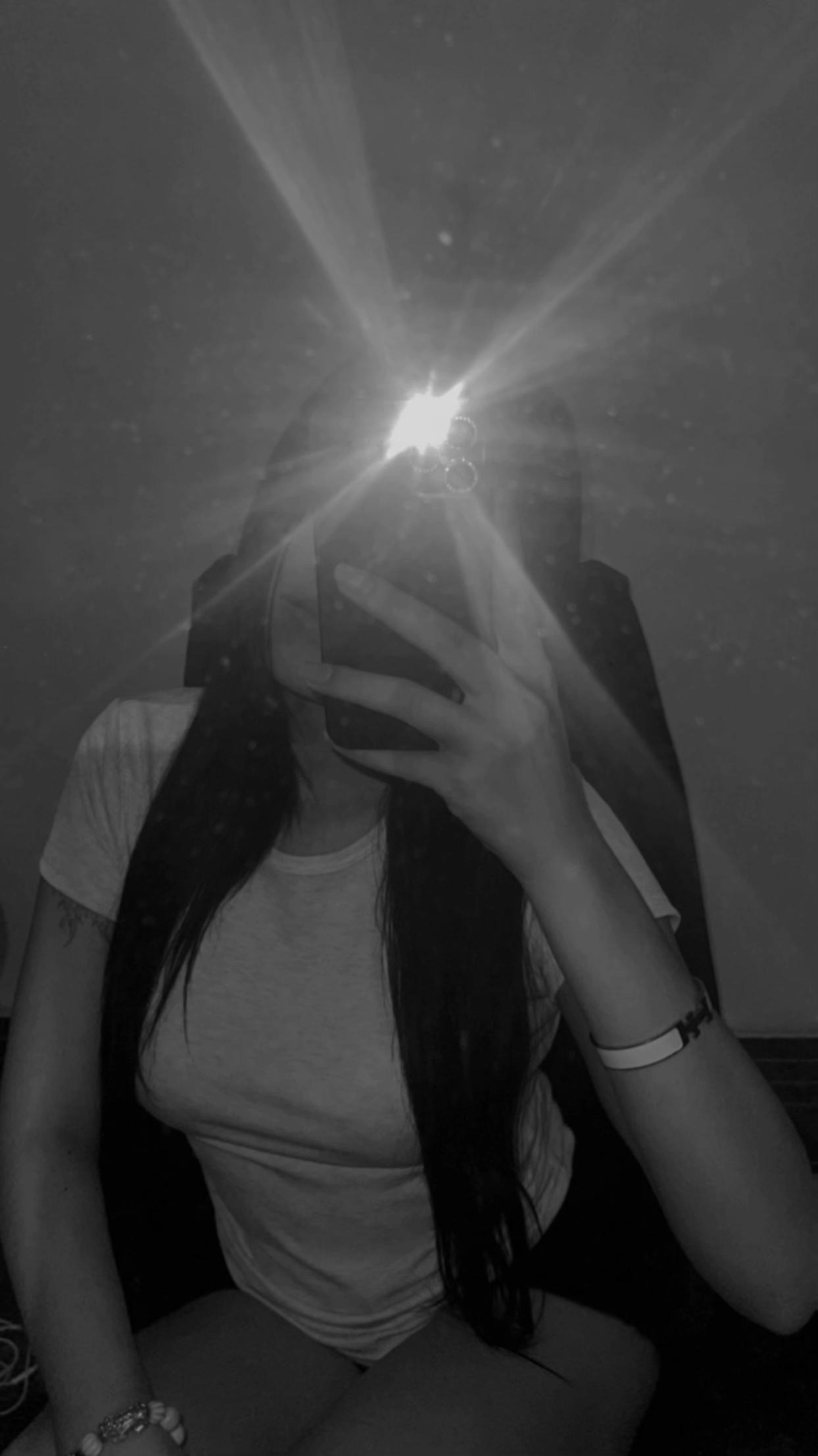 @𝐌𝐨𝐧𝐞𝐲