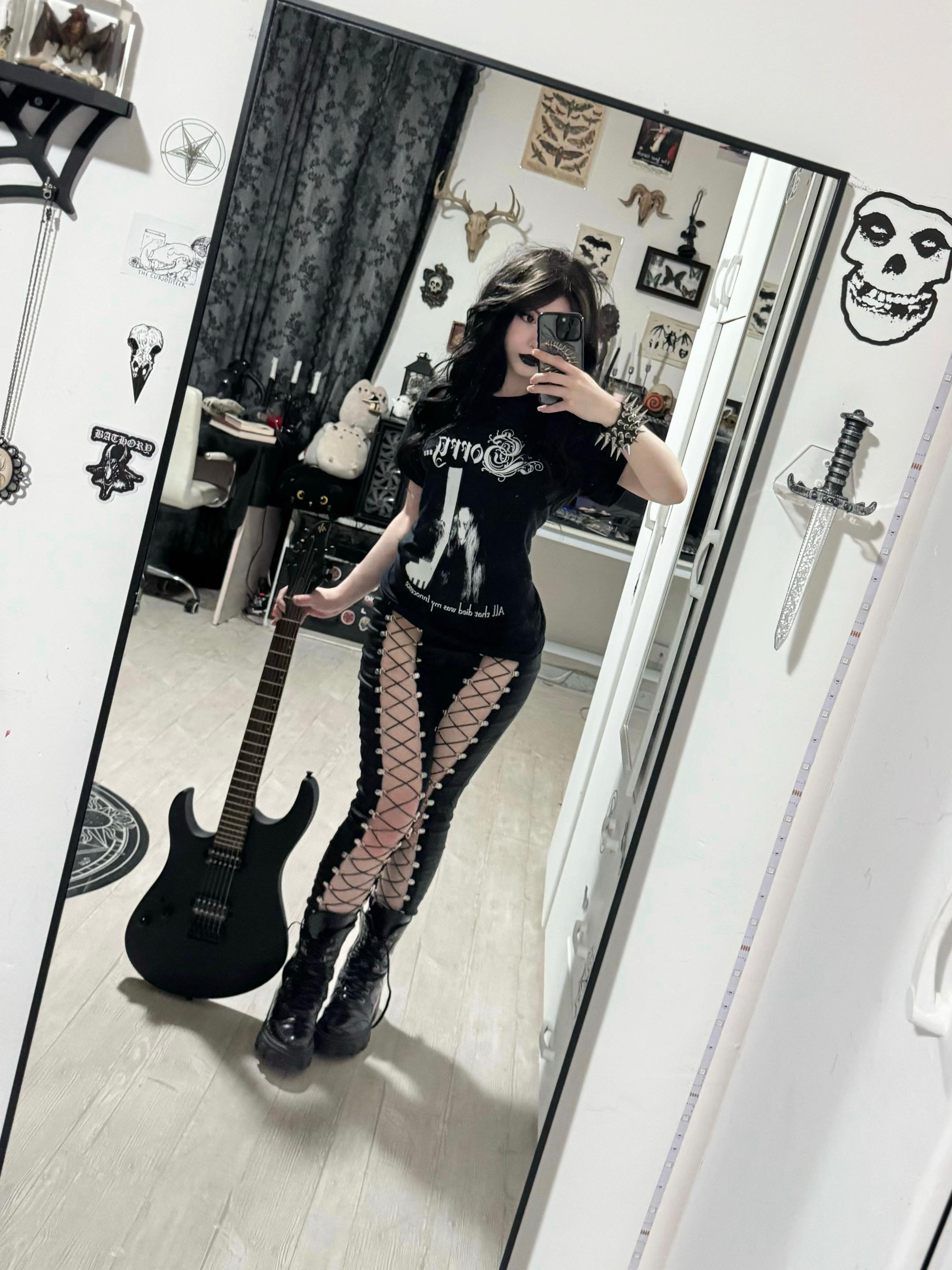 @katia 𖤐