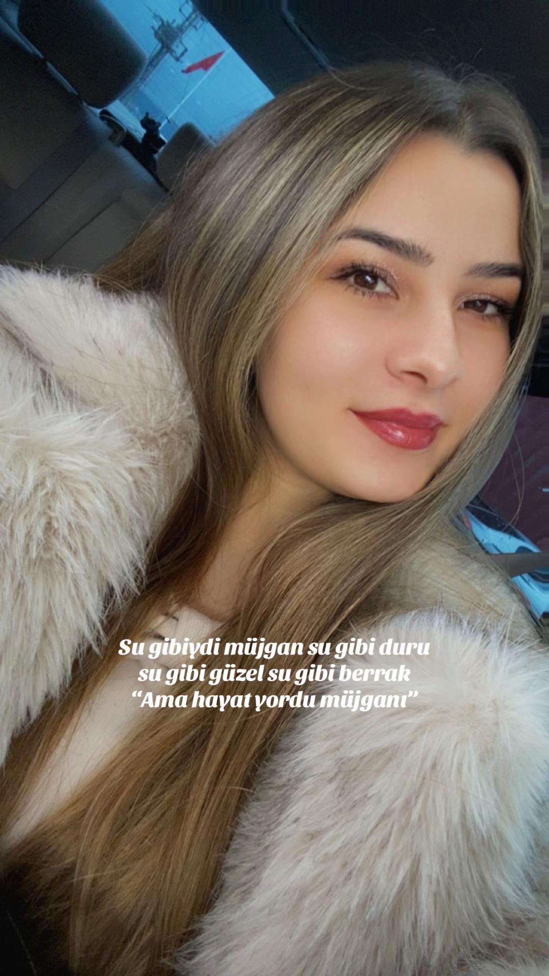 @Esra &Ouml;zdamar