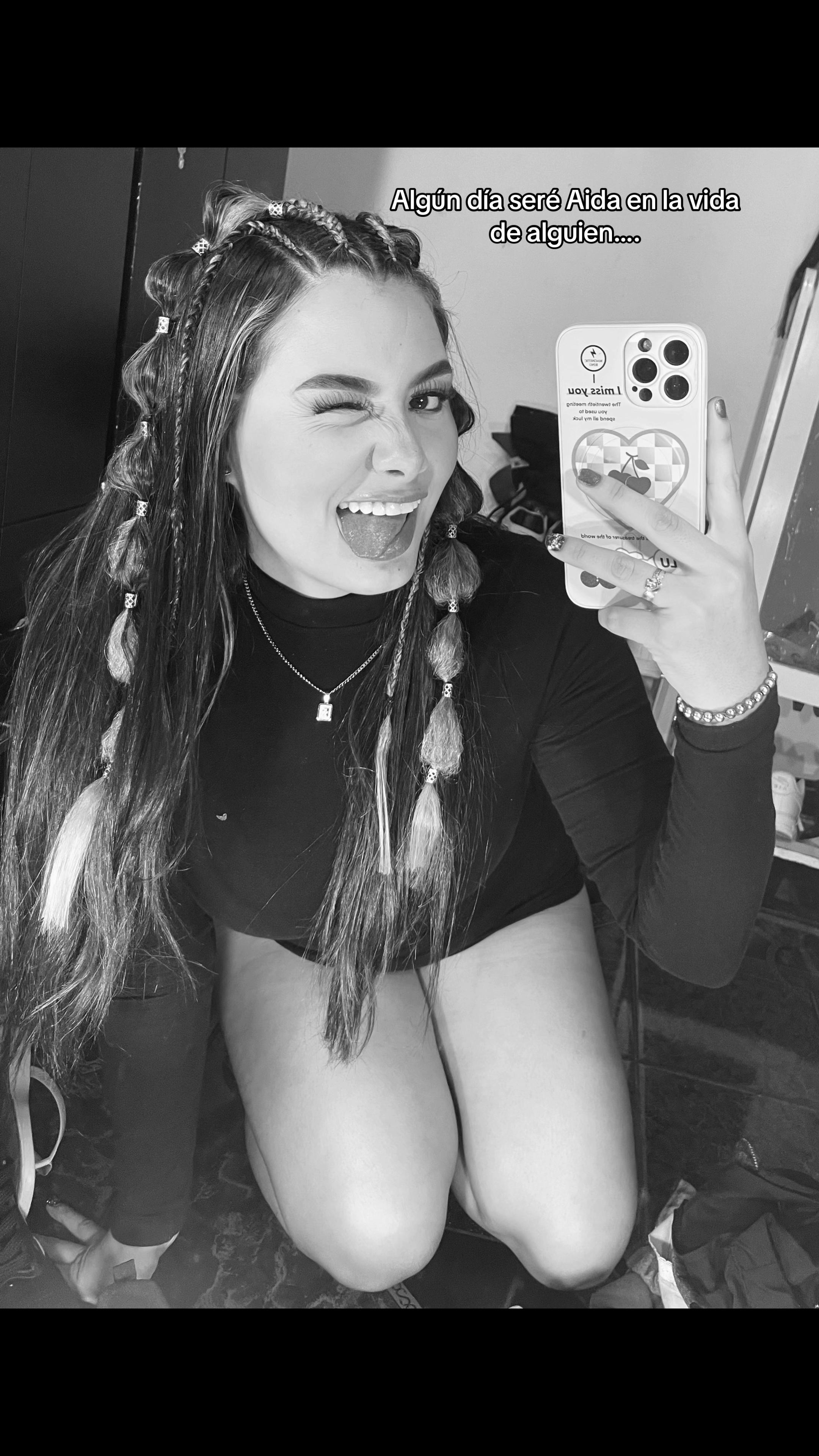 @𝑹𝒐𝒙𝒂𝒏𝒂💋