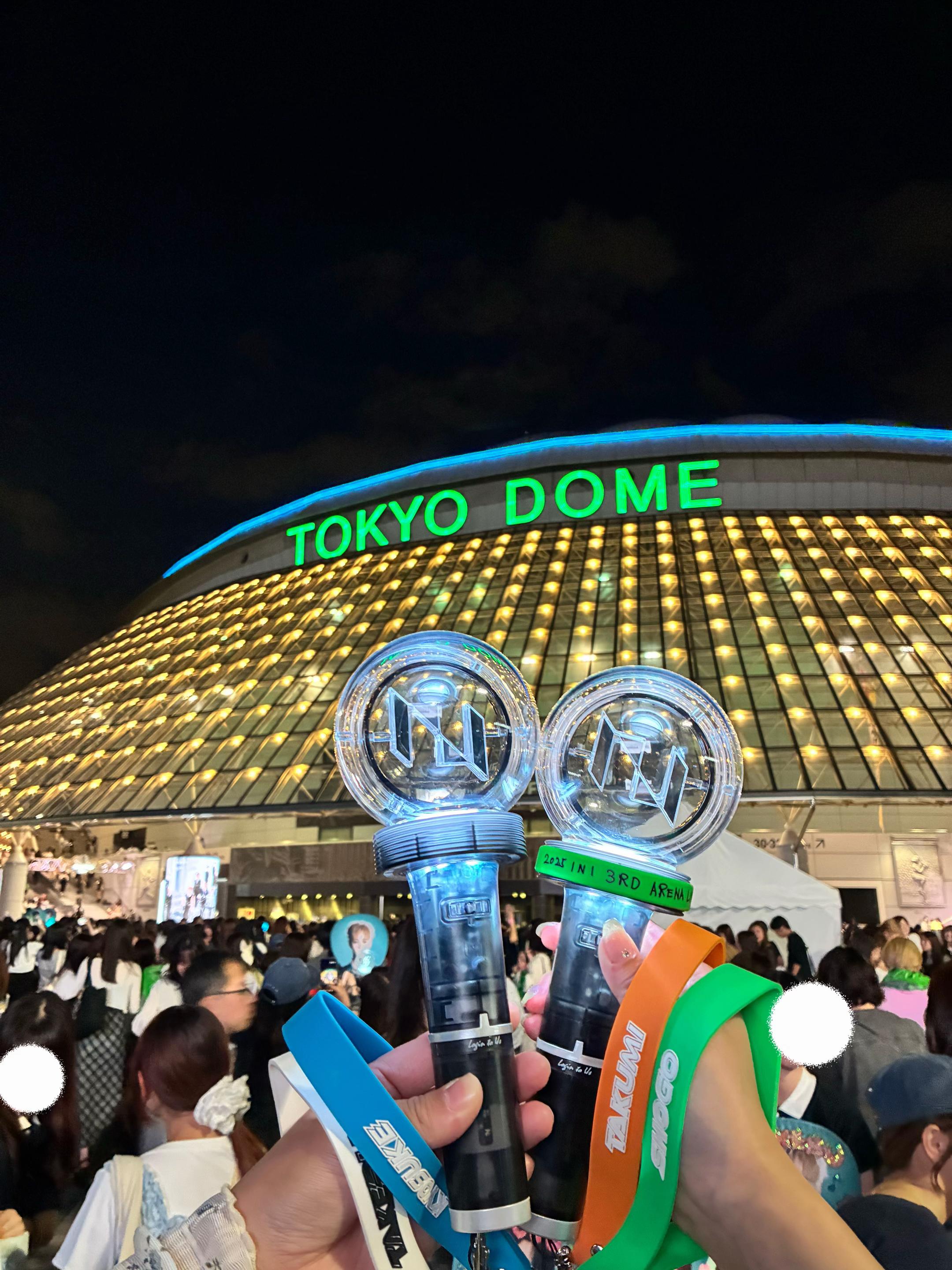 @の