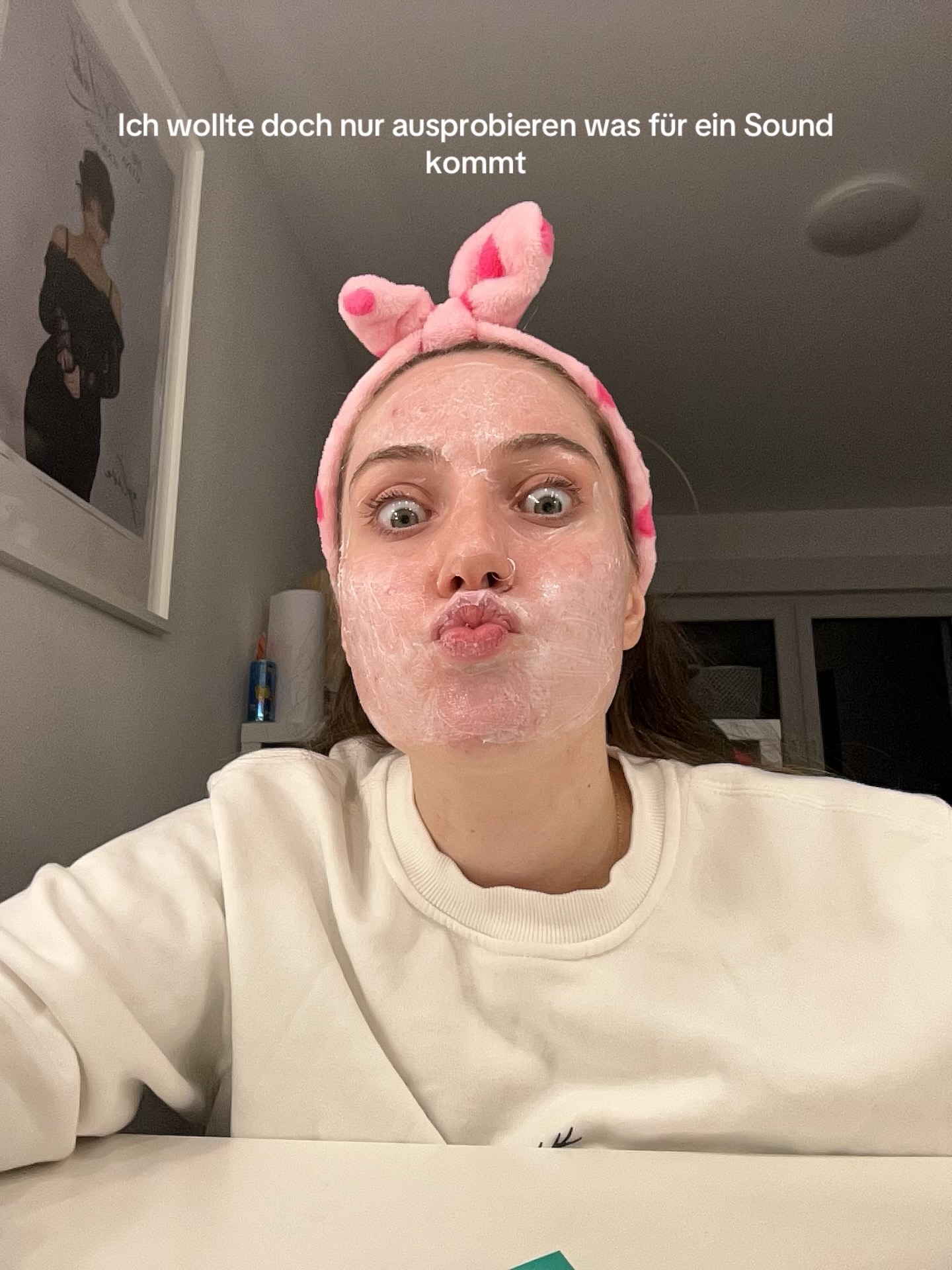 @laurafailz