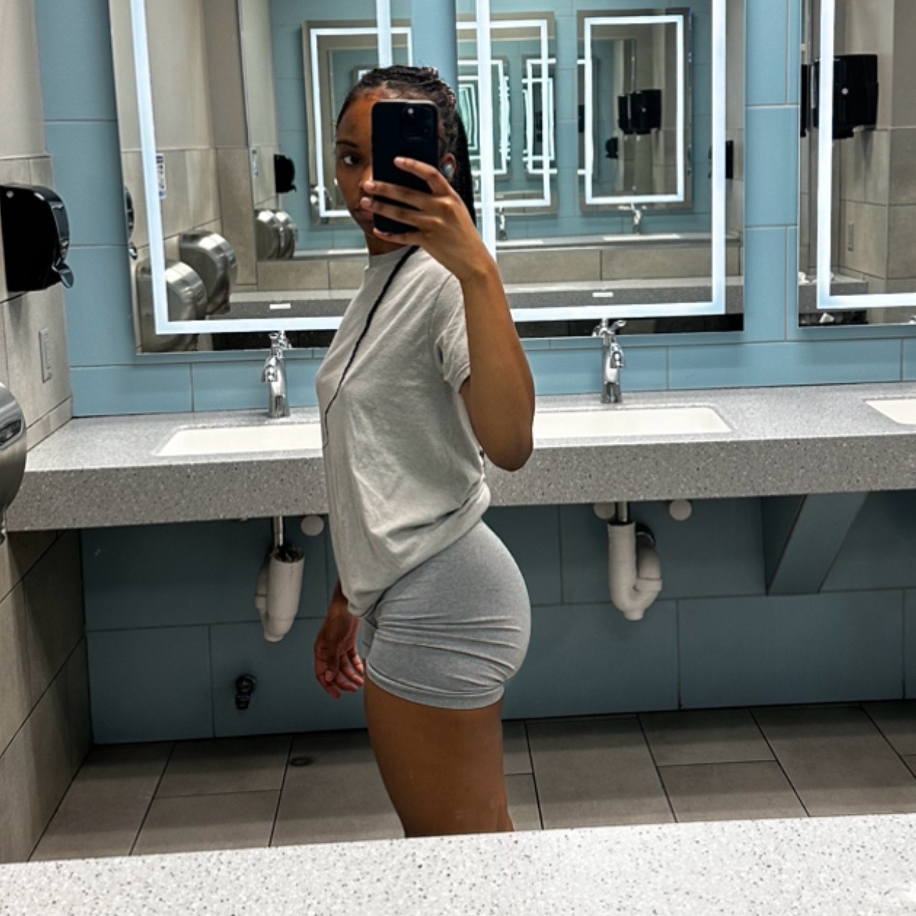@Kamilliont