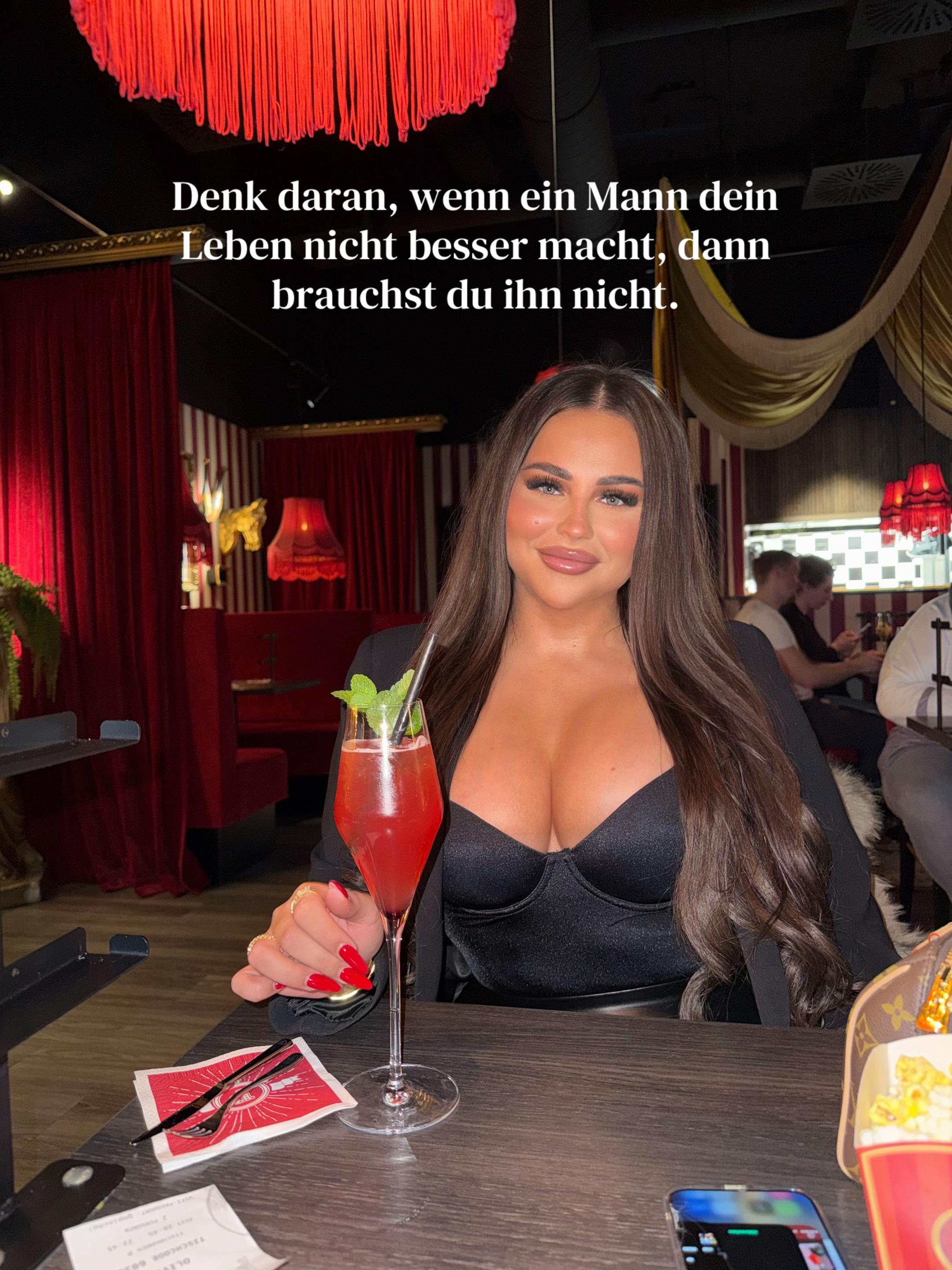 @𝐎 𝐥 𝐢 𝐯 𝐢 𝐚