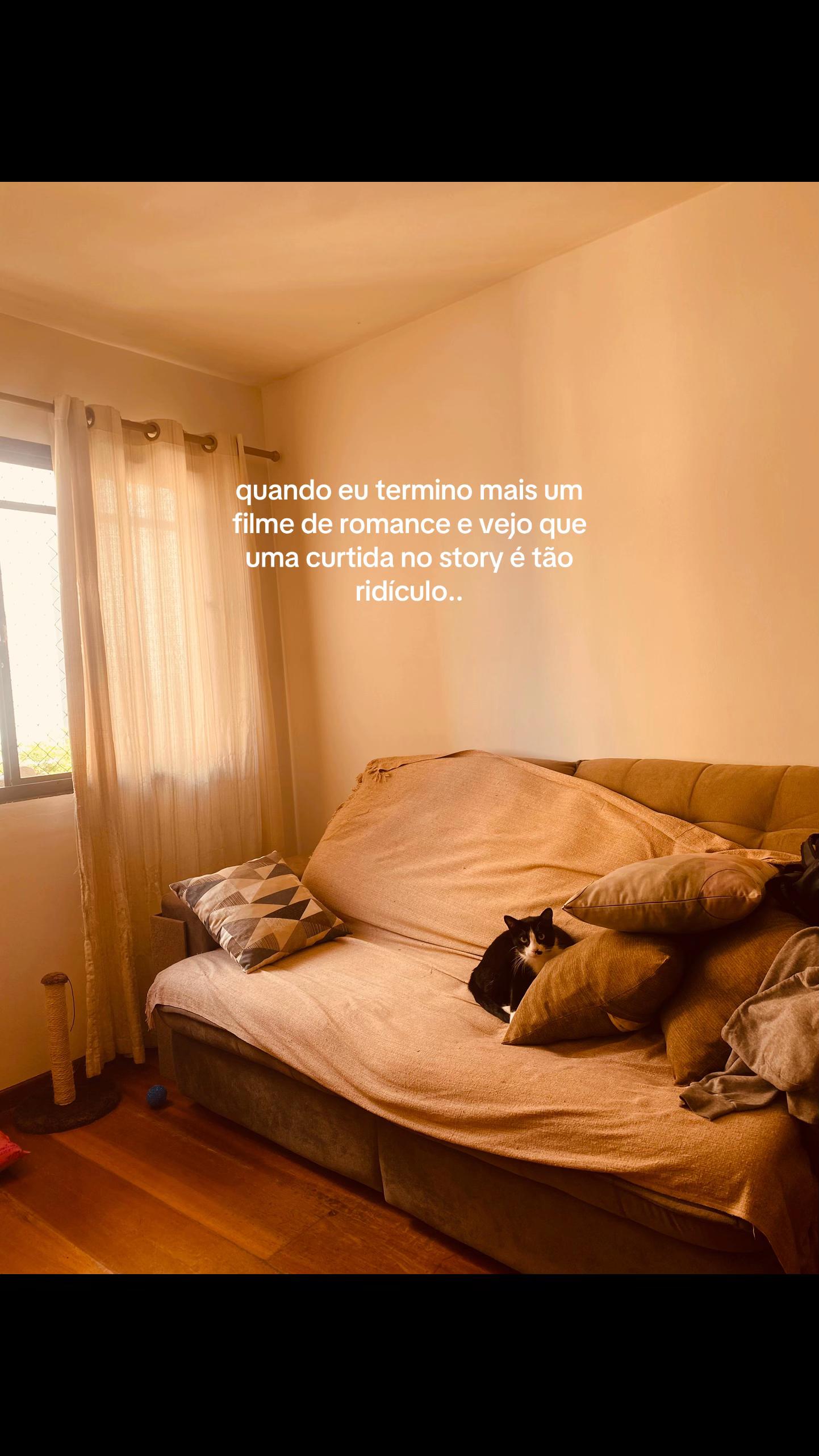 @julia_moreiira