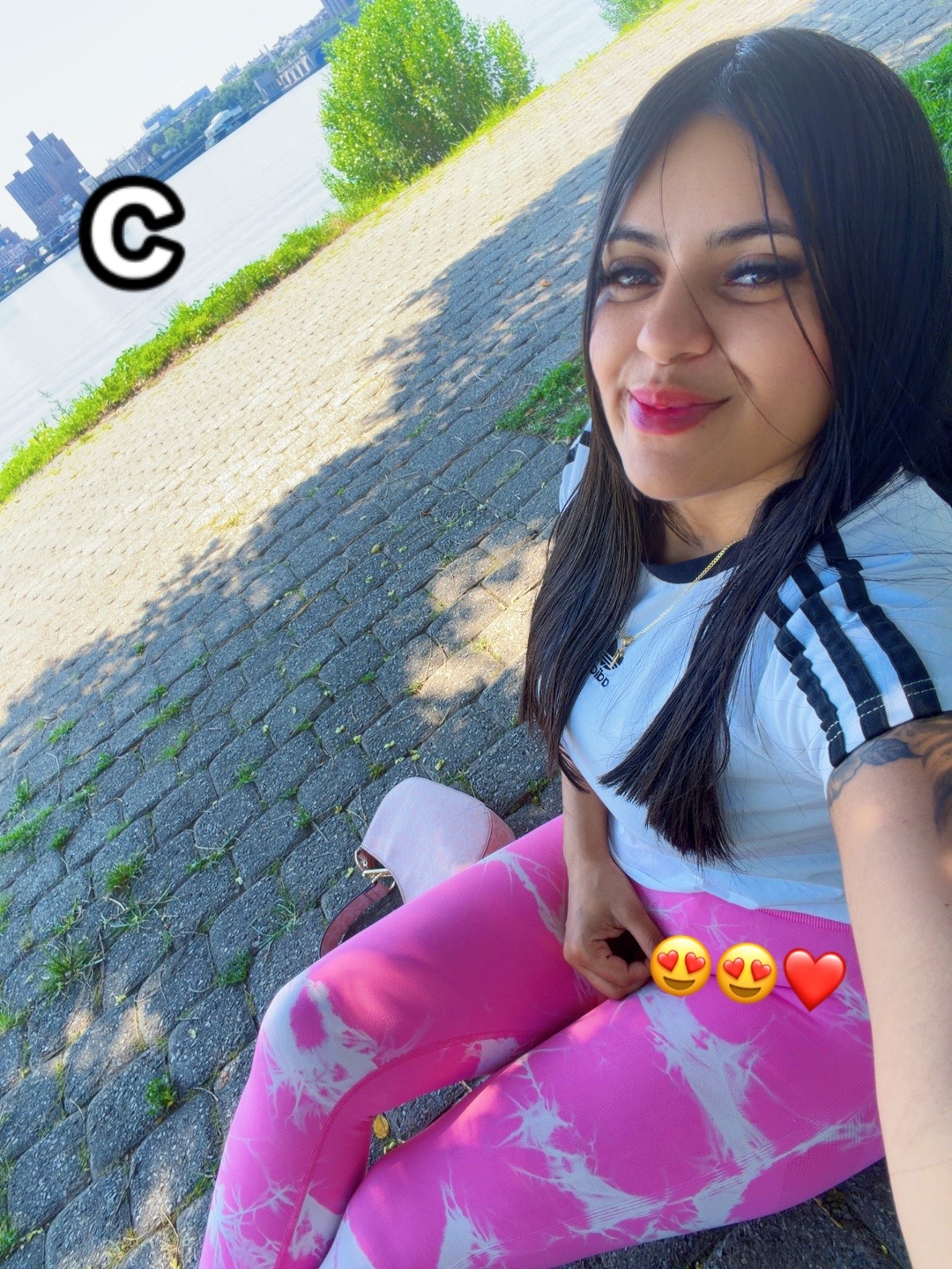 @🐛🦋❤️🩹🤞🏼👑💋💄